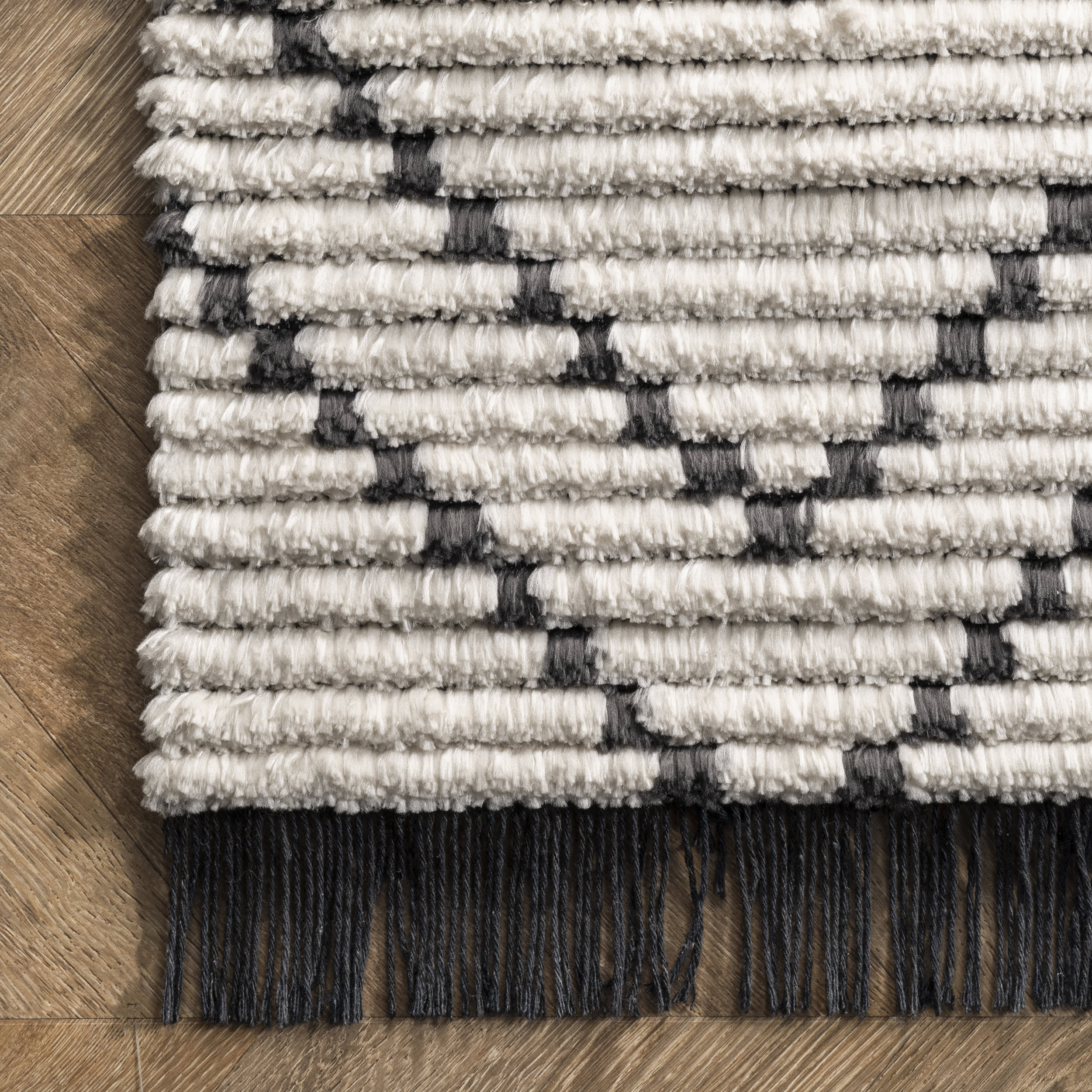 Modern Tracery Tasseled Rug | Beige - Image 3