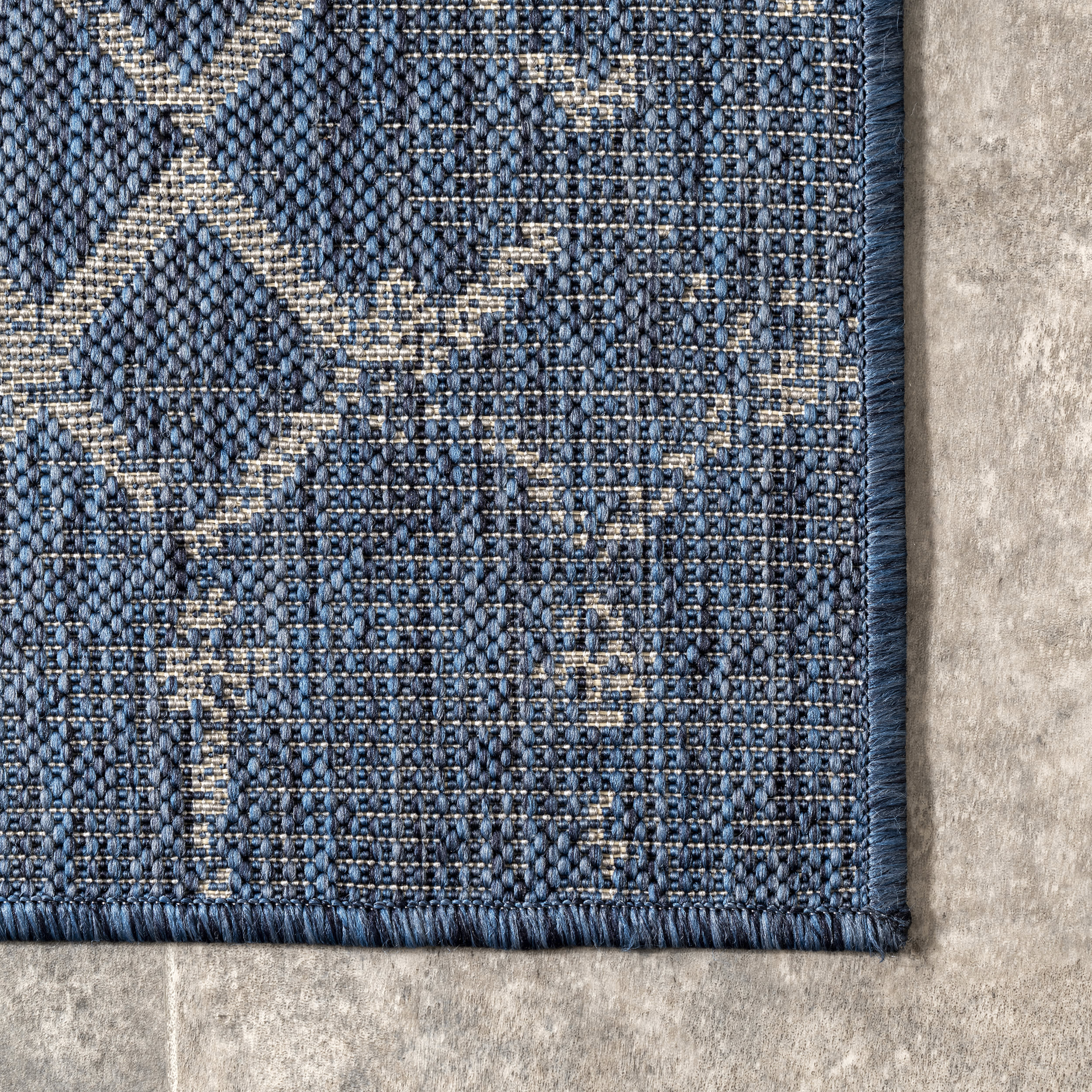 Modern Trellis Indoor/Outdoor Rug | Blue - Image 3