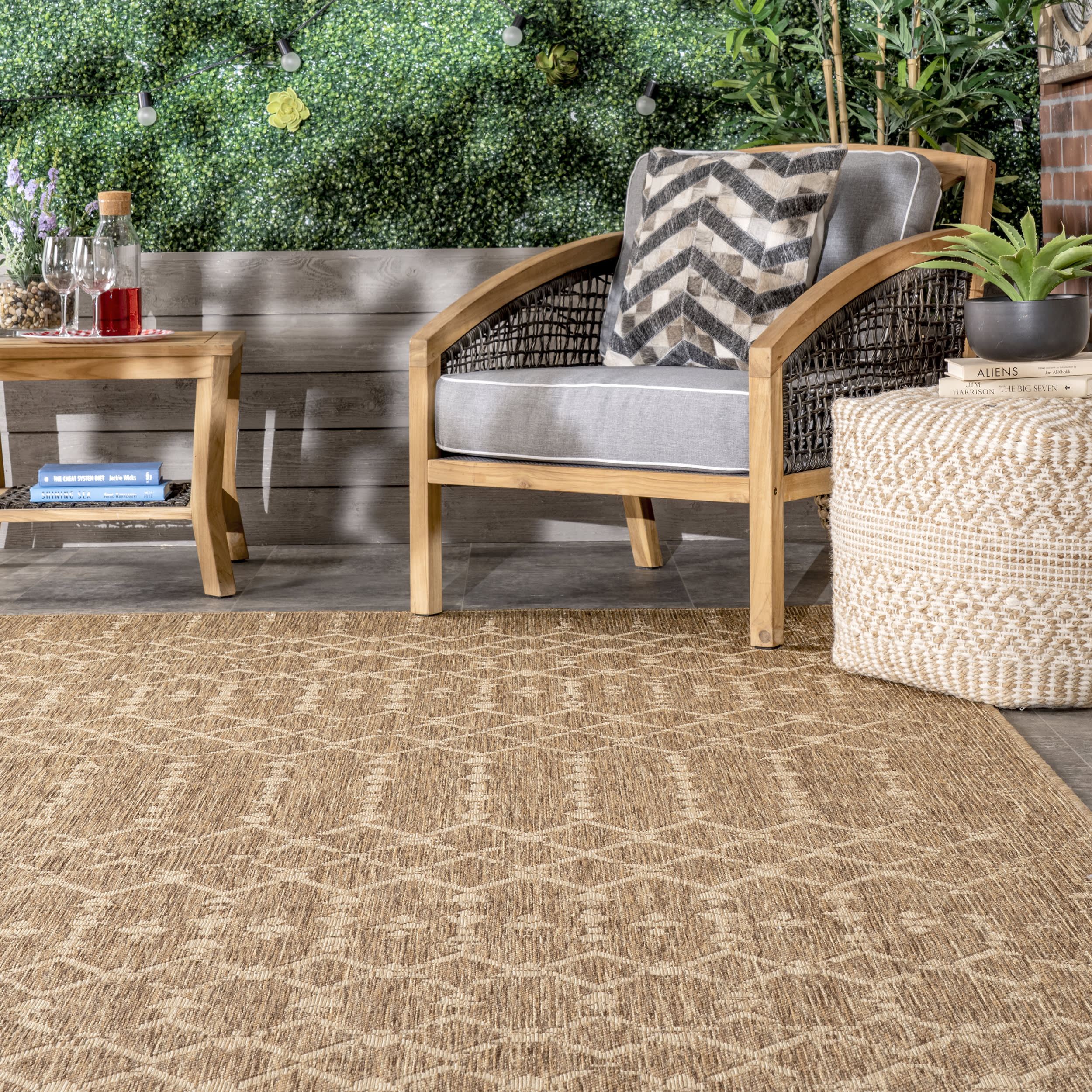 Modern Trellis Indoor/Outdoor Rug | Brown - Image 4