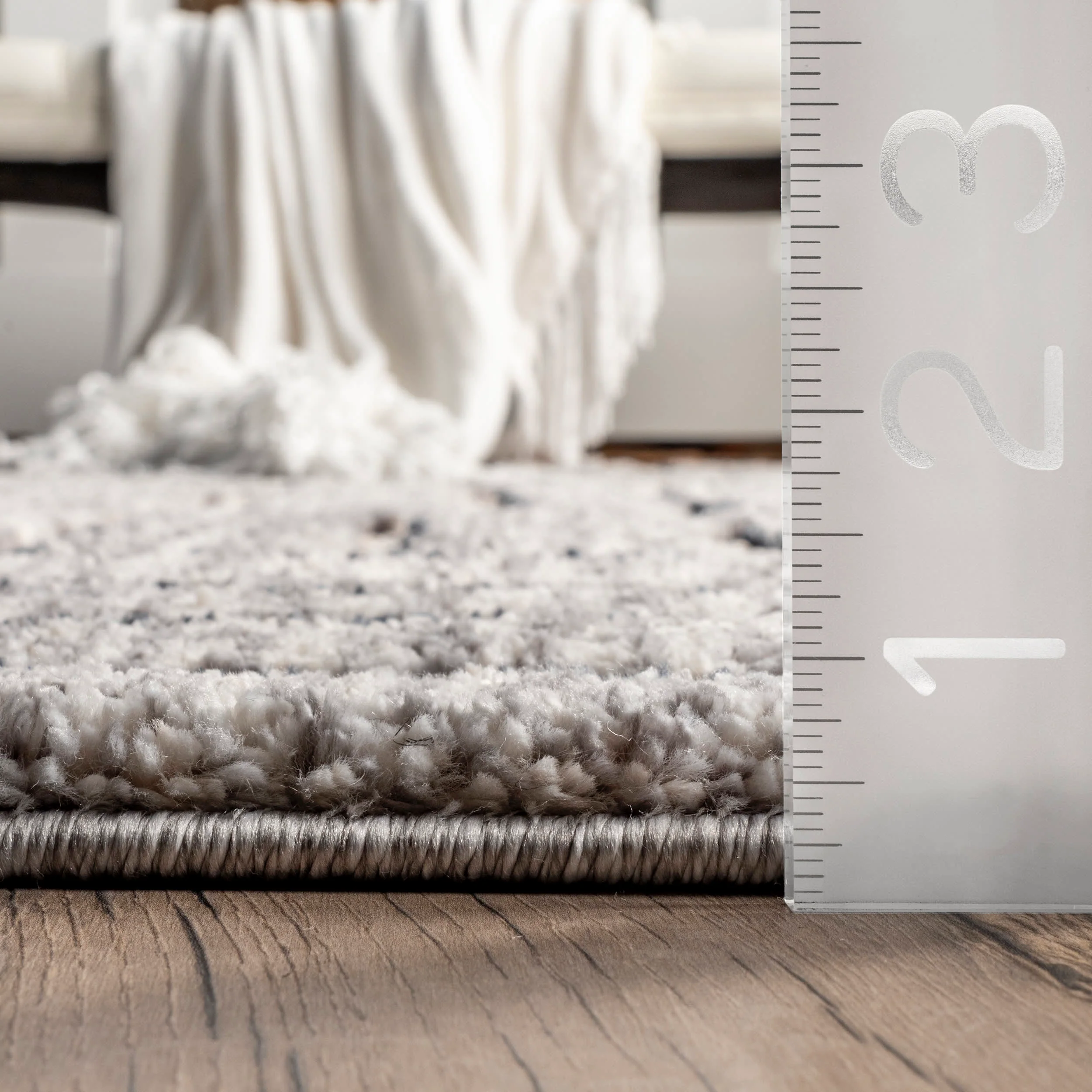 Monica Mosaic Tasseled Rug | Grey - Image 5