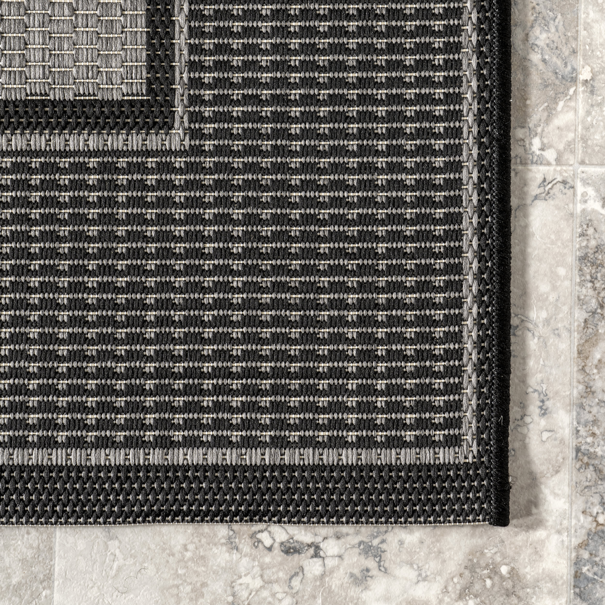 Monochrome Bordered Indoor/Outdoor Rug | Grey - Image 3