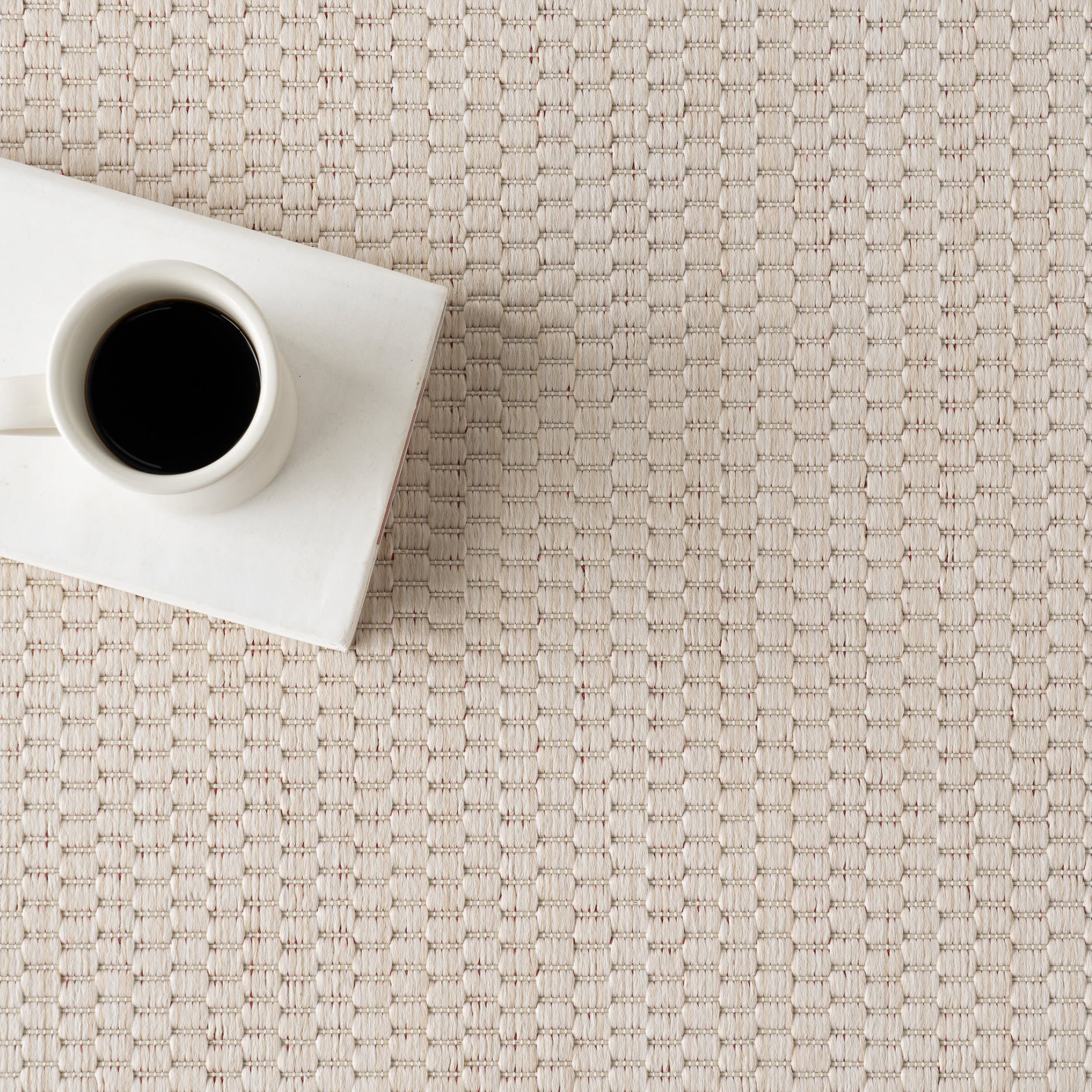 Monochrome Bordered Indoor/Outdoor Rug | Ivory - Image 8