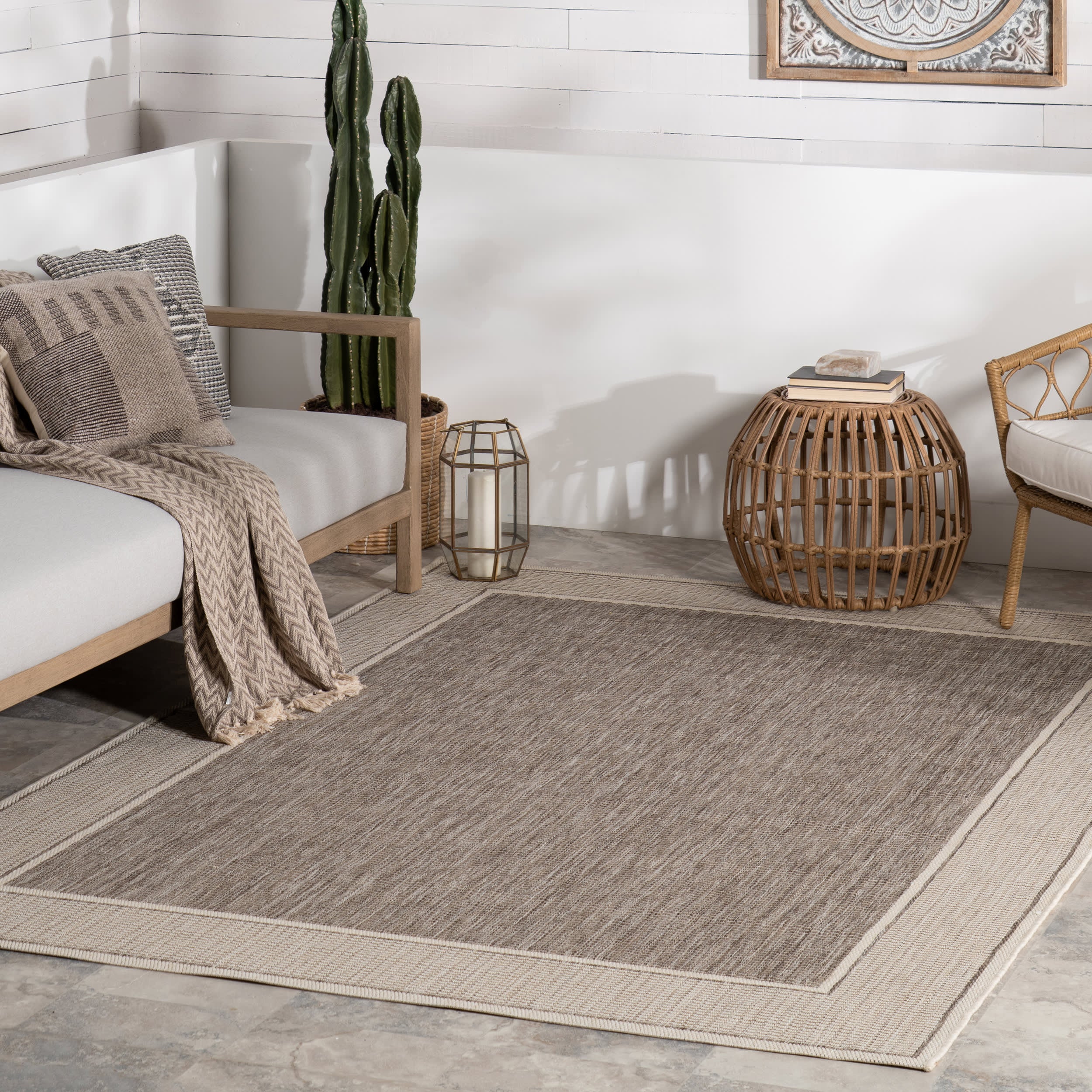 Monochrome Bordered Indoor/Outdoor Rug | Light Grey - Image 2