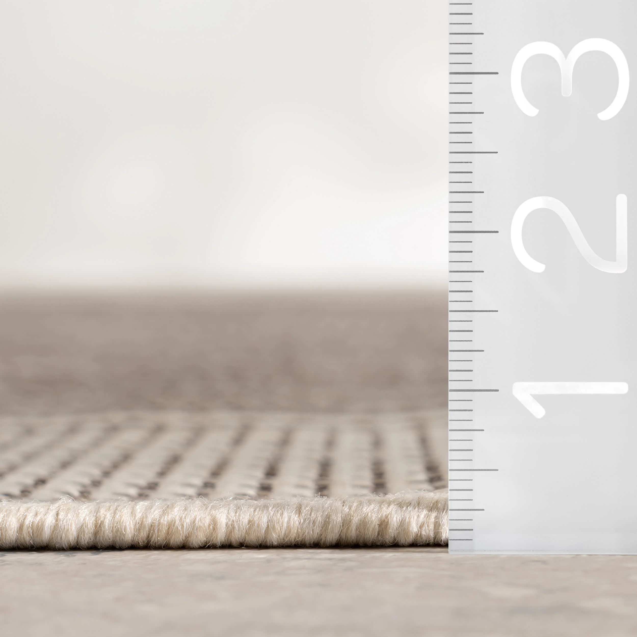 Monochrome Bordered Indoor/Outdoor Rug | Light Grey - Image 6
