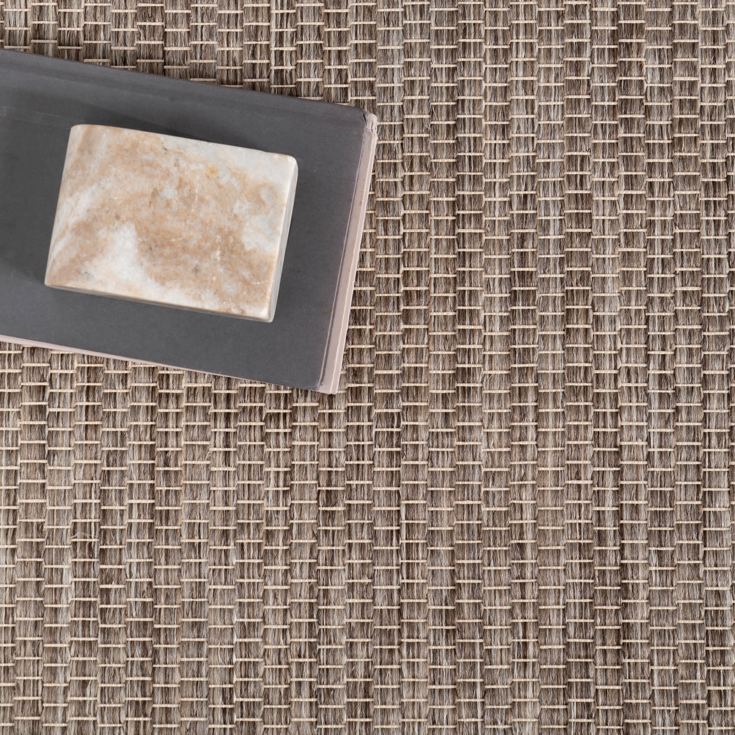 Monochrome Bordered Indoor/Outdoor Rug | Light Grey - Image 8
