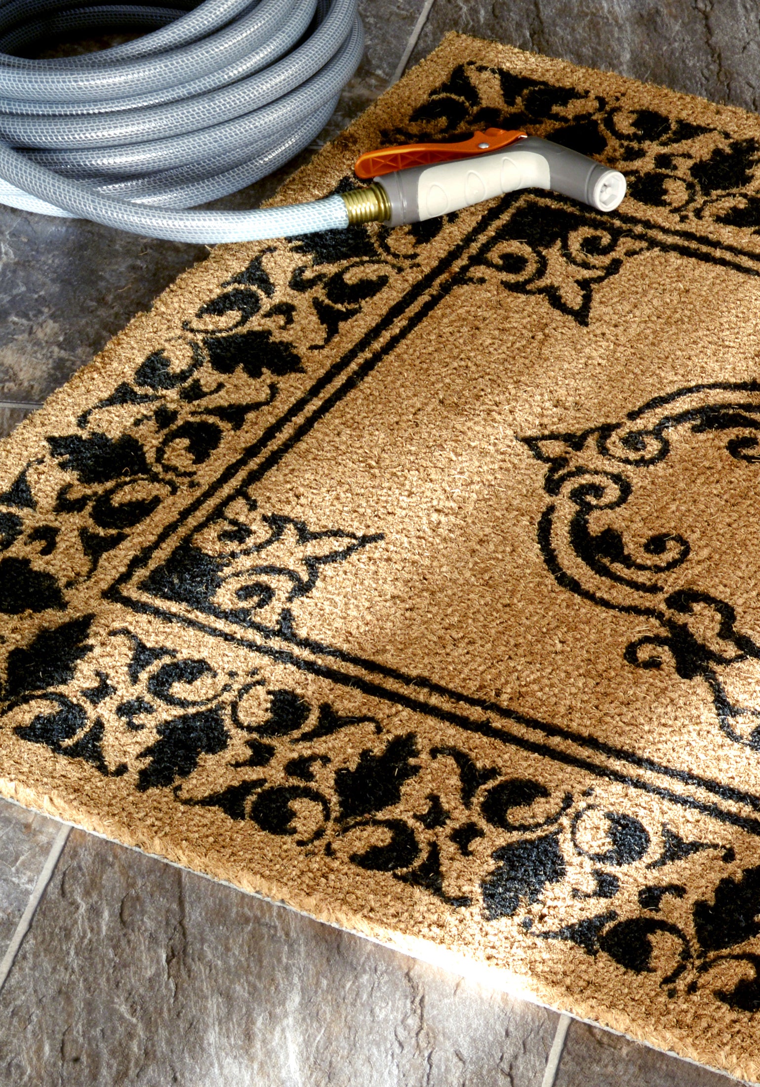 Monogrammed Outdoor Welcome Door Mat | Letter L - Image 4