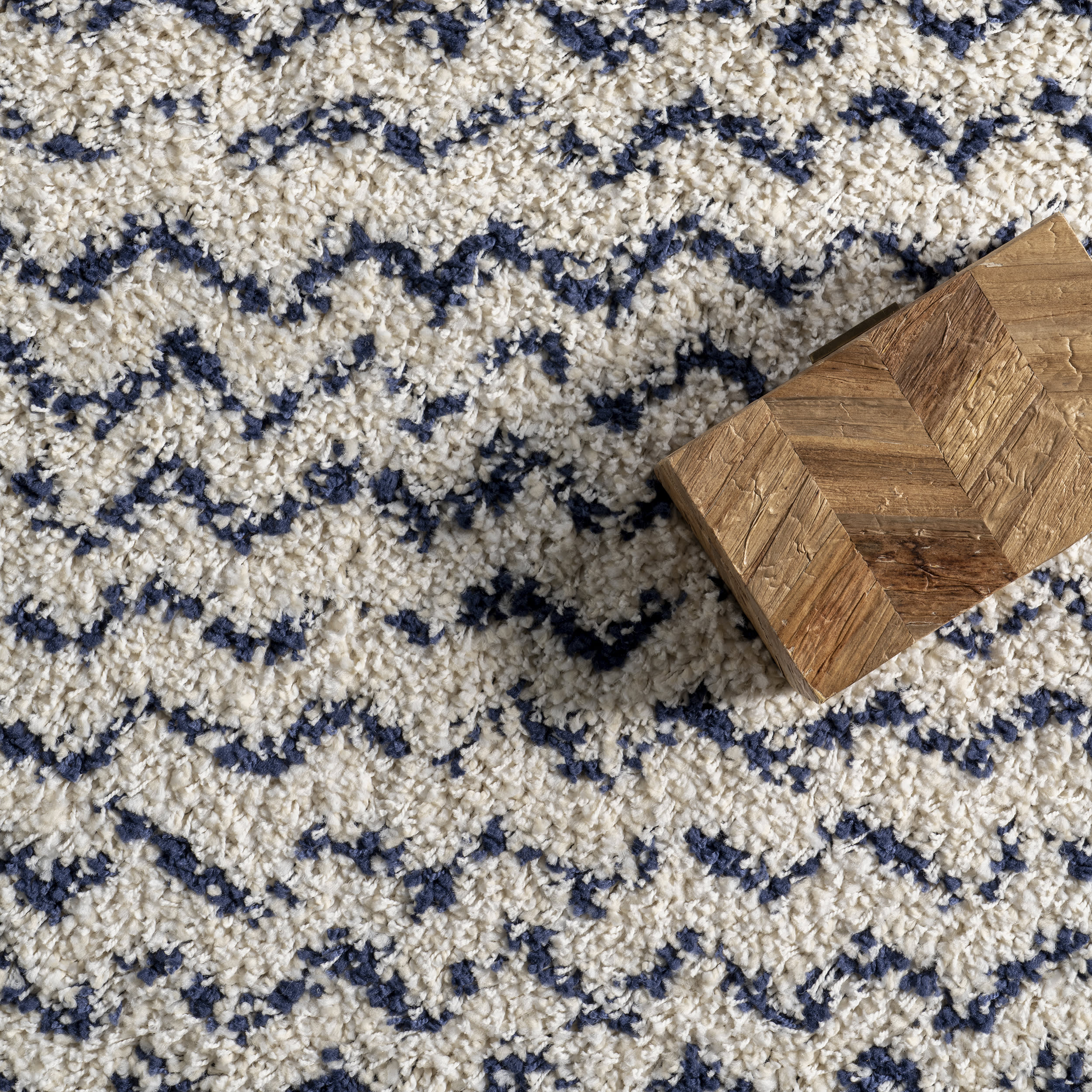 Moroccan Chevron Rug | Navy - Image 7