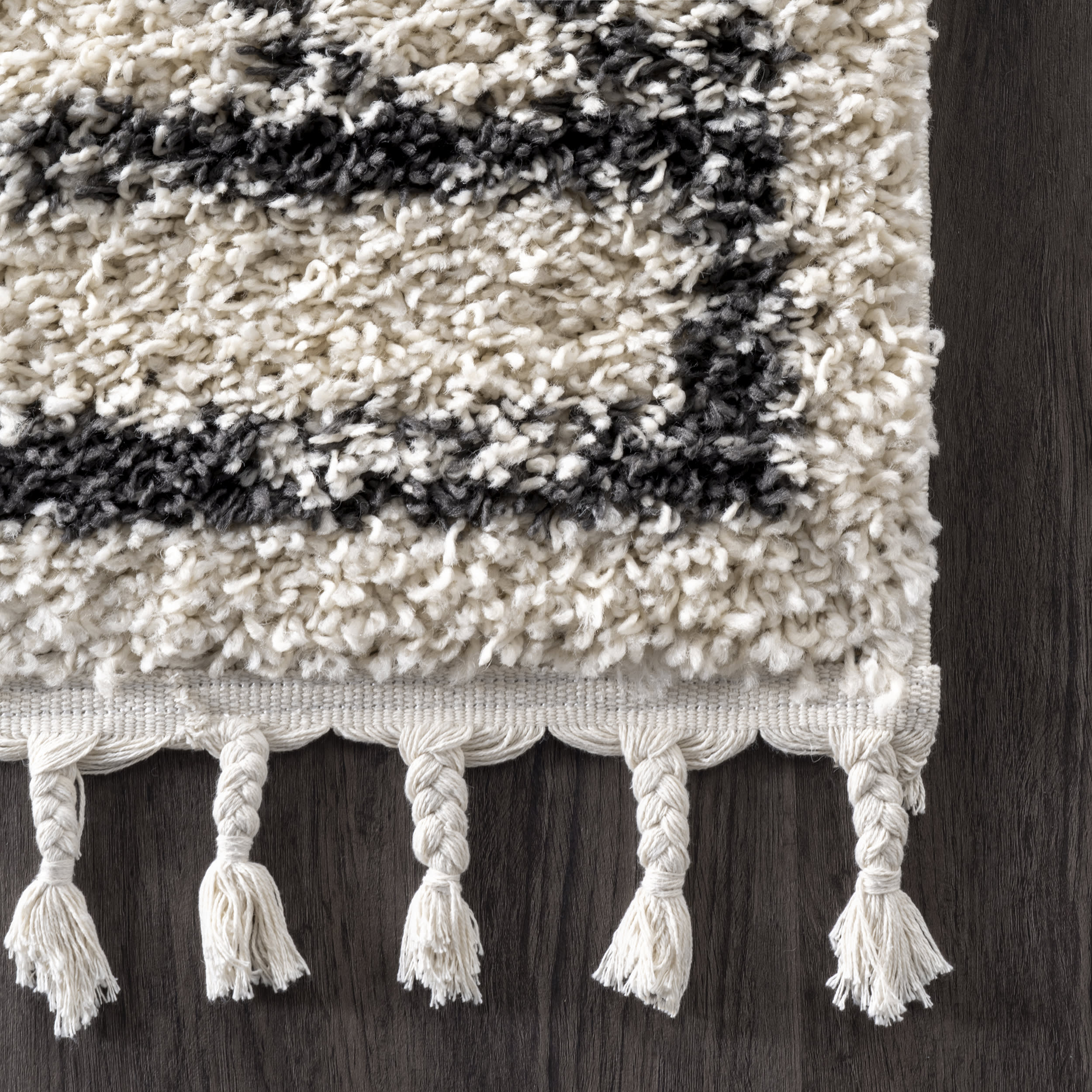 Moroccan Diamond Drop Tassel Rug | Off White - Image 3