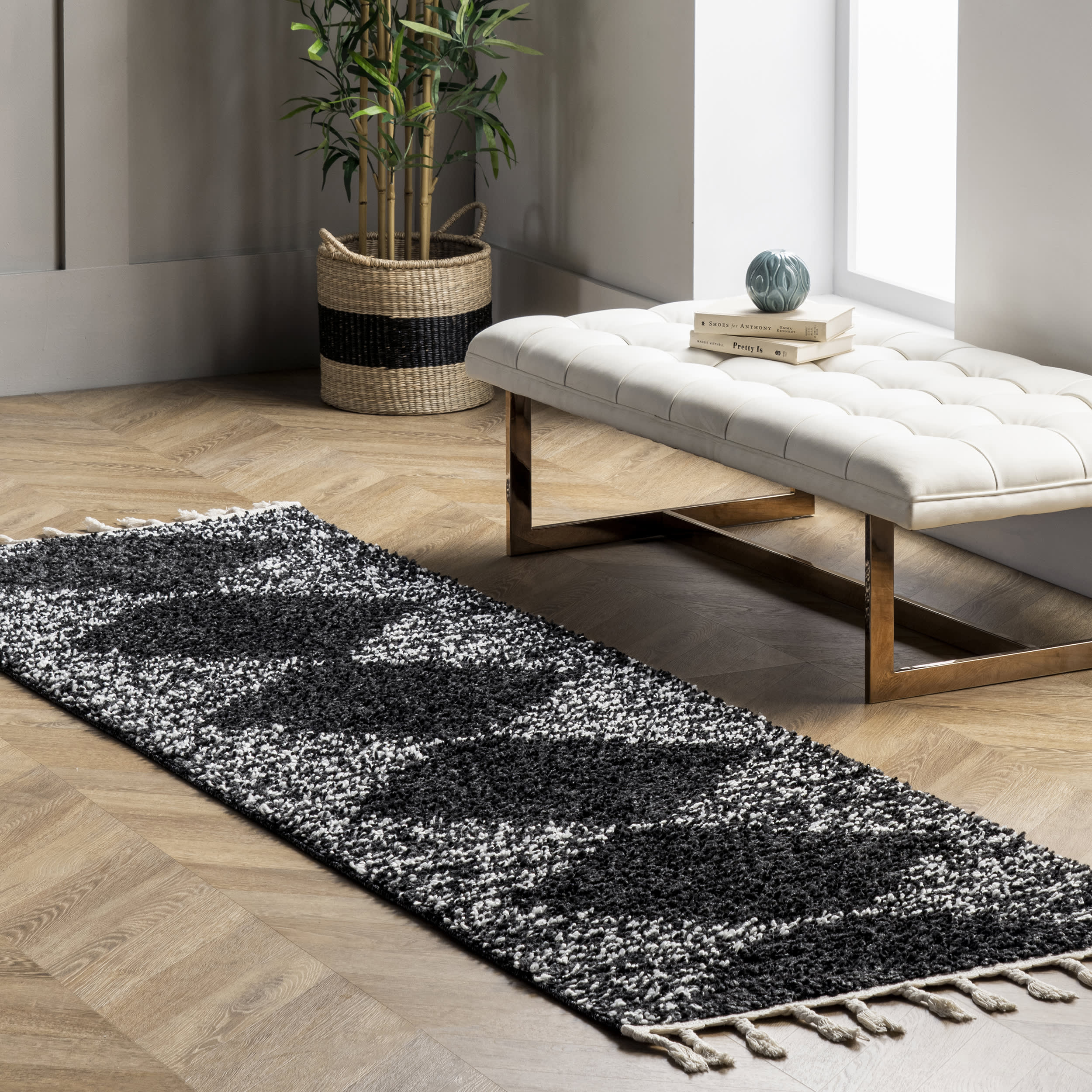 Moroccan Diamond Pinstripes Tassel Rug | Black - Image 2