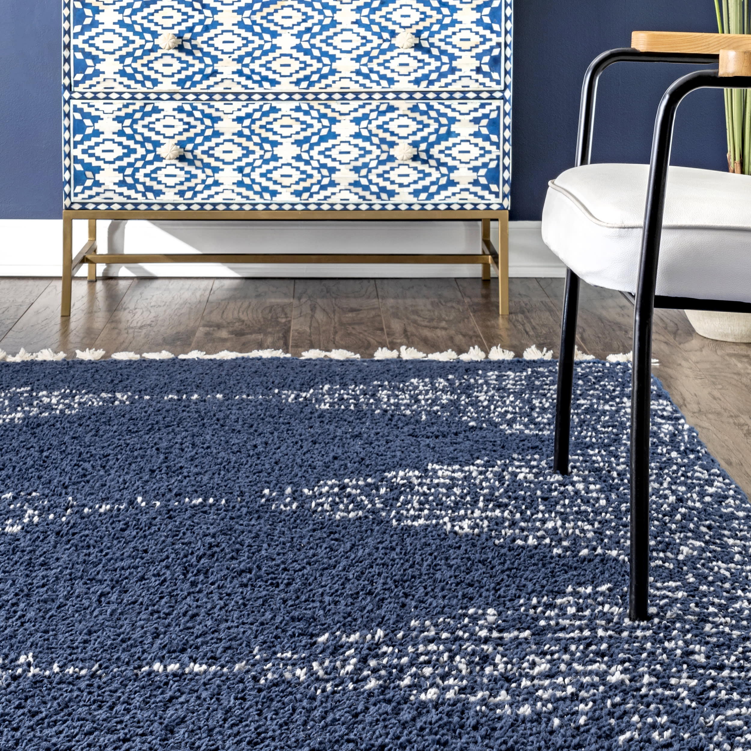 Moroccan Diamond Pinstripes Tassel Rug | Blue - Image 4