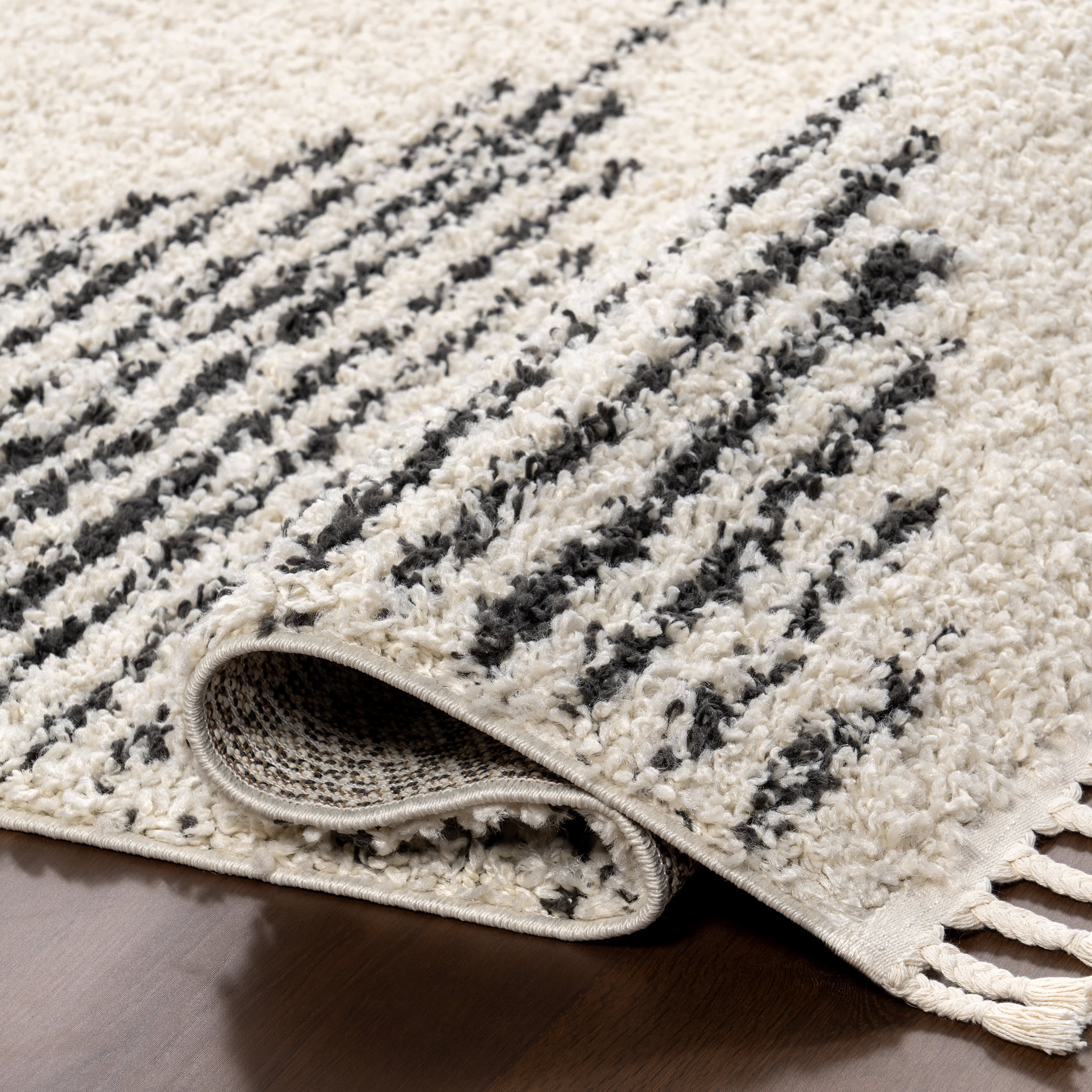 Moroccan Diamond Pinstripes Tassel Rug | Off White - Image 10