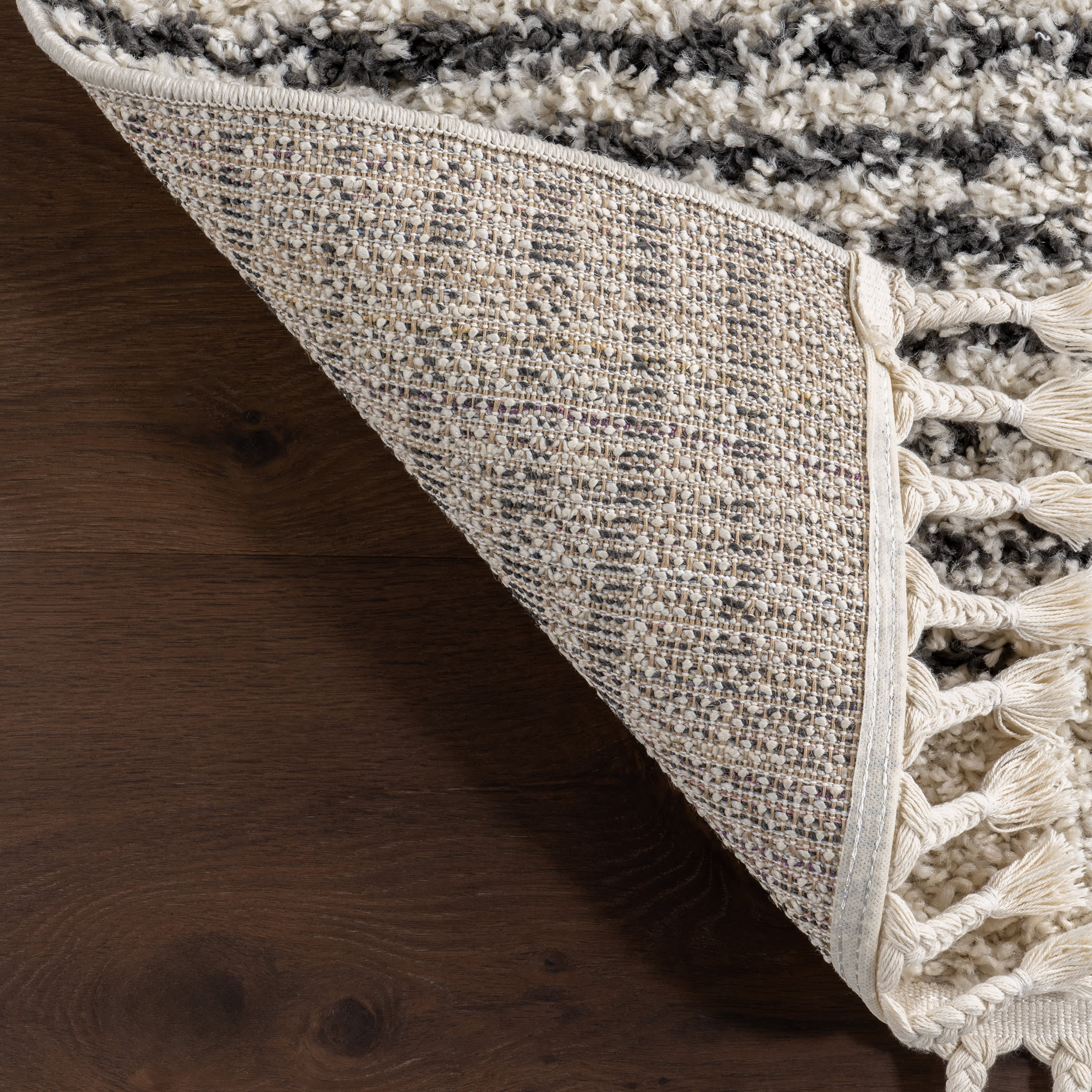 Moroccan Diamond Pinstripes Tassel Rug | Off White - Image 8