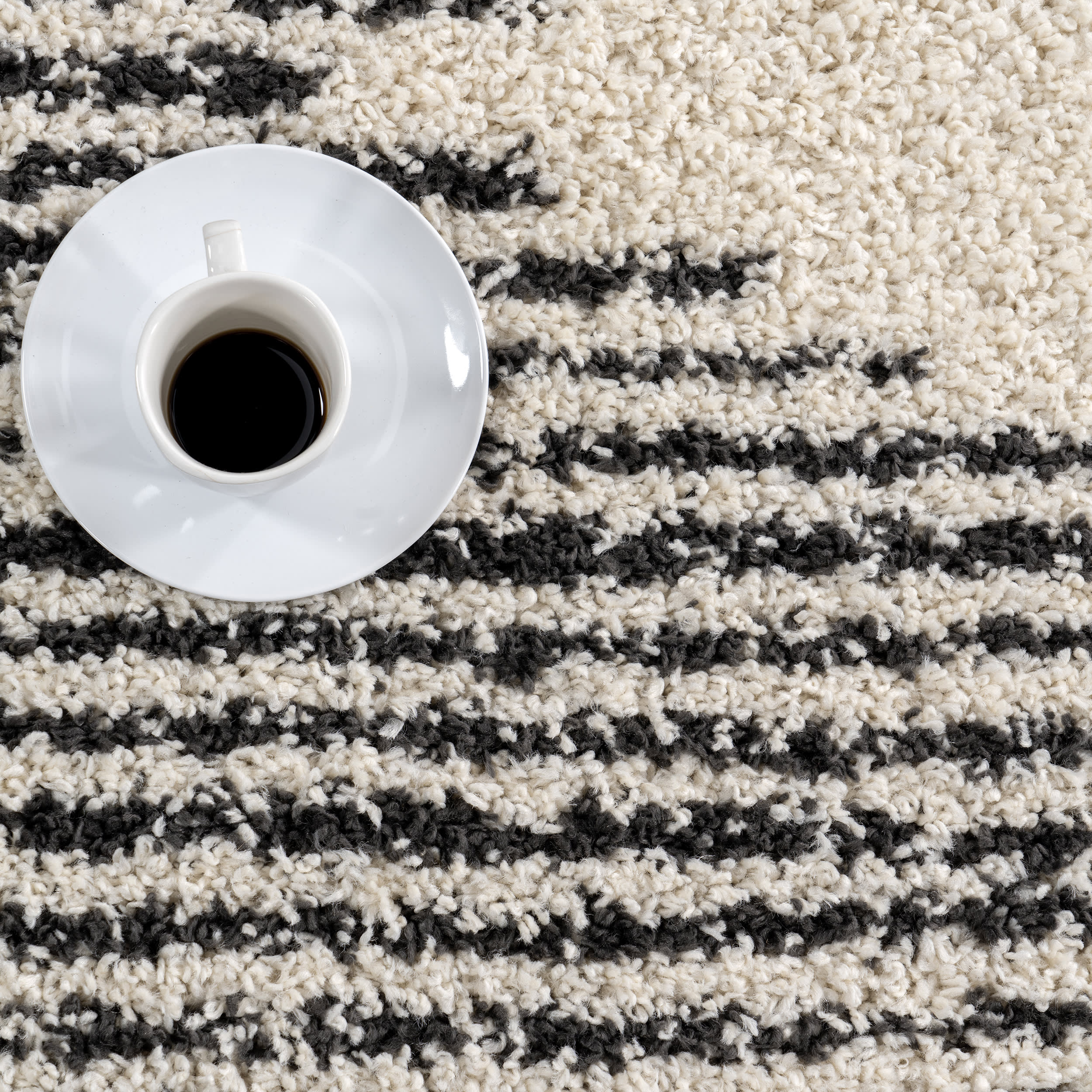 Moroccan Diamond Pinstripes Tassel Rug | Off White - Image 9