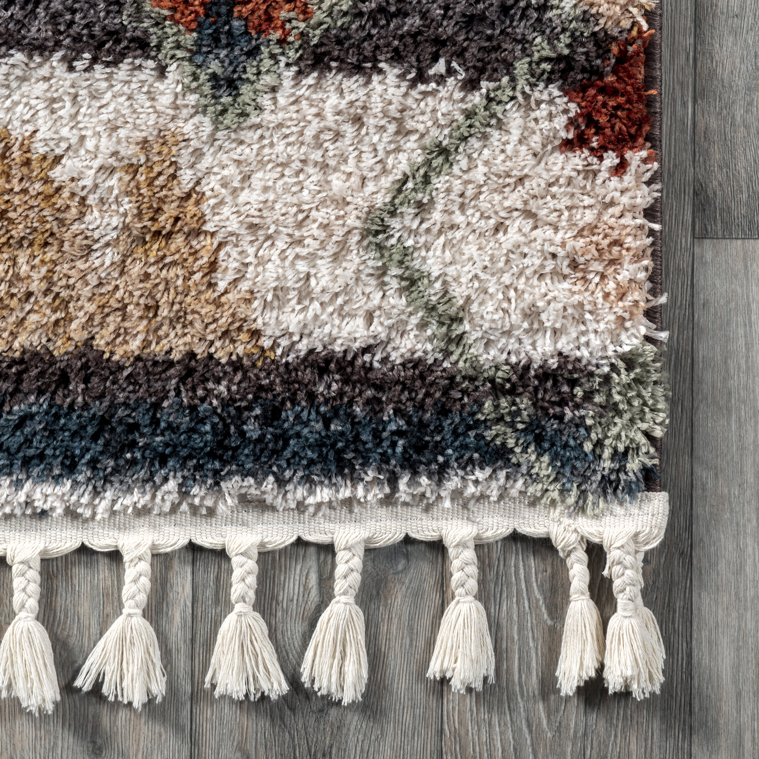 Moroccan Diamond Shag With Tassels Rug | Grey - Image 3