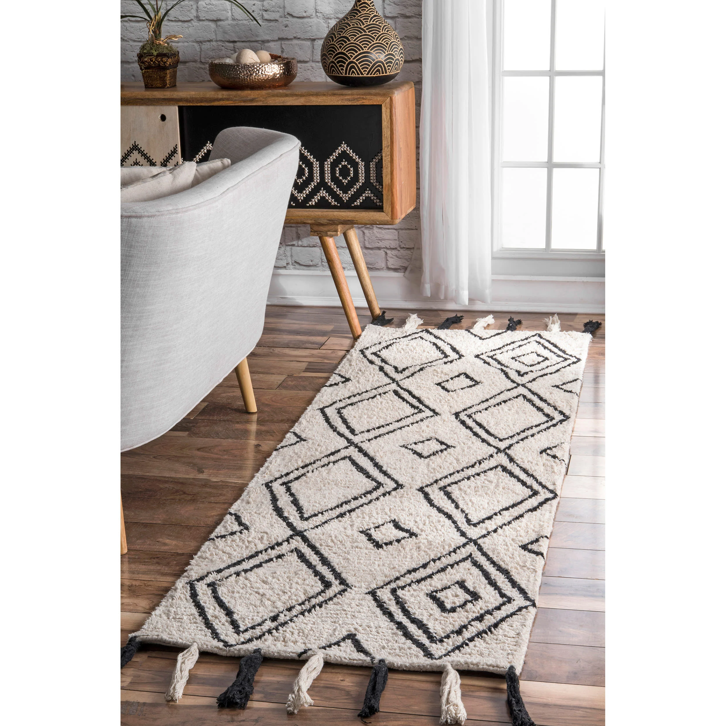 Moroccan Diamond Tassel Rug | Ivory - Image 2