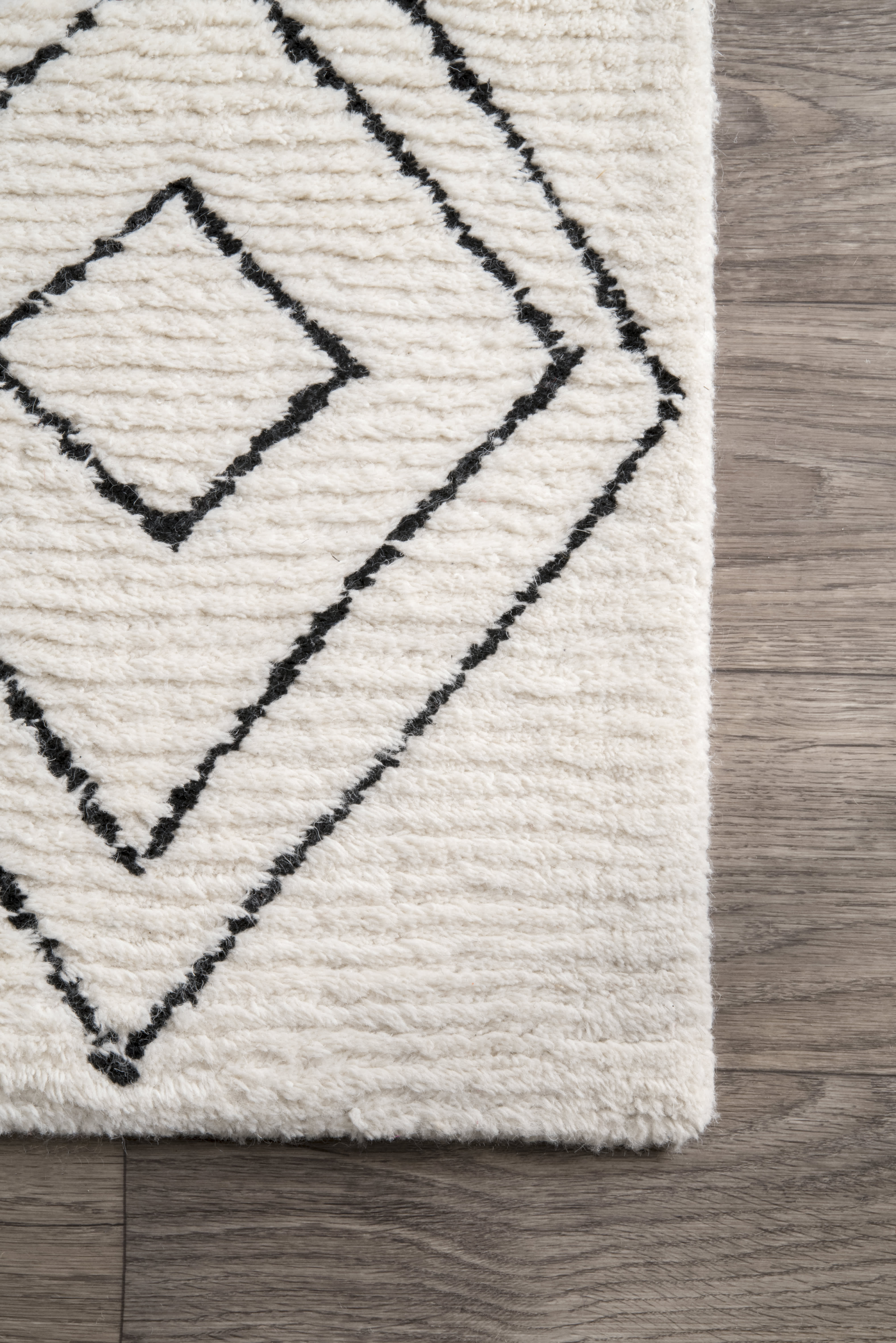Moroccan Diamond Wool Rug | Natural - Image 3