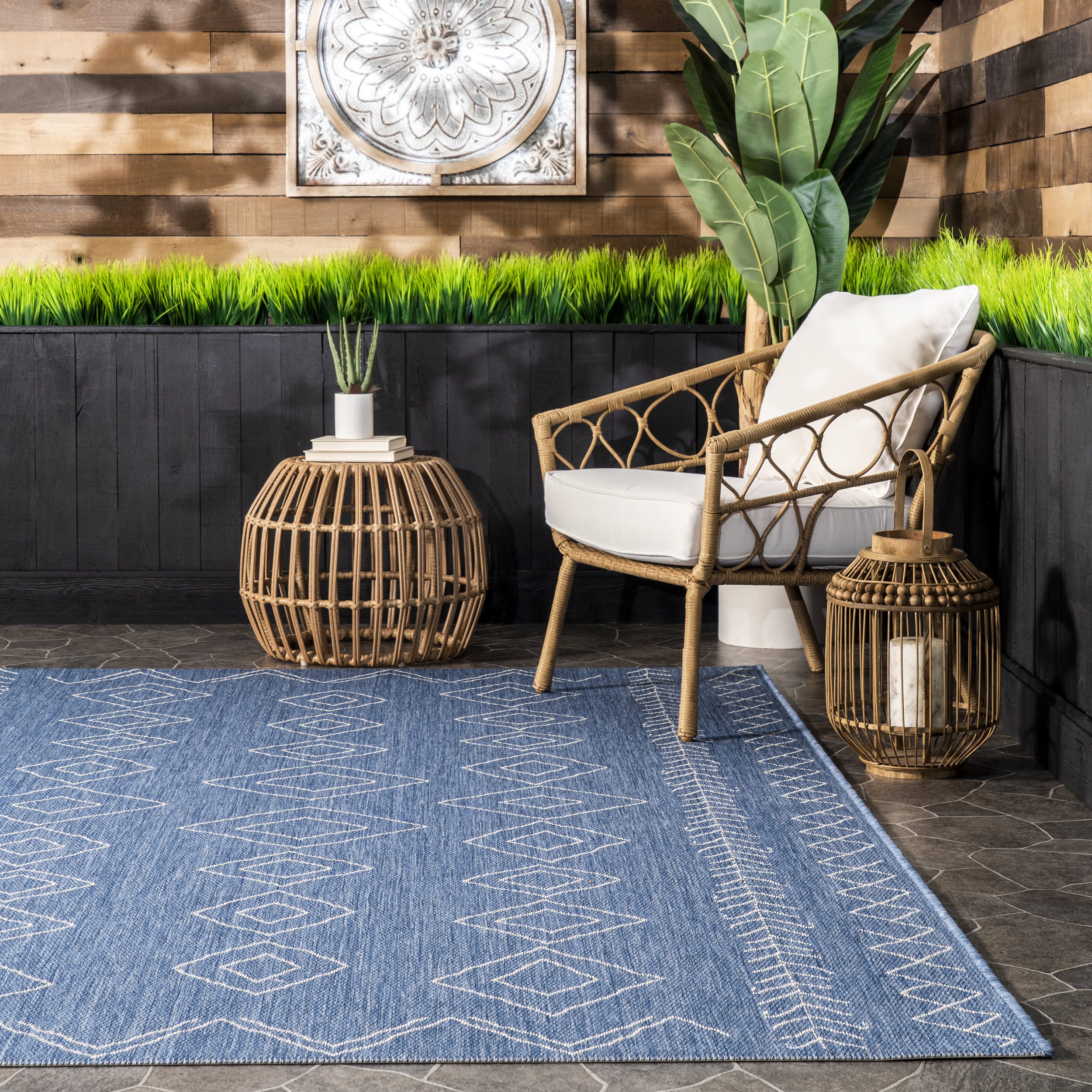 Moroccan Diamonds Indoor/Outdoor Rug | Blue - Image 4