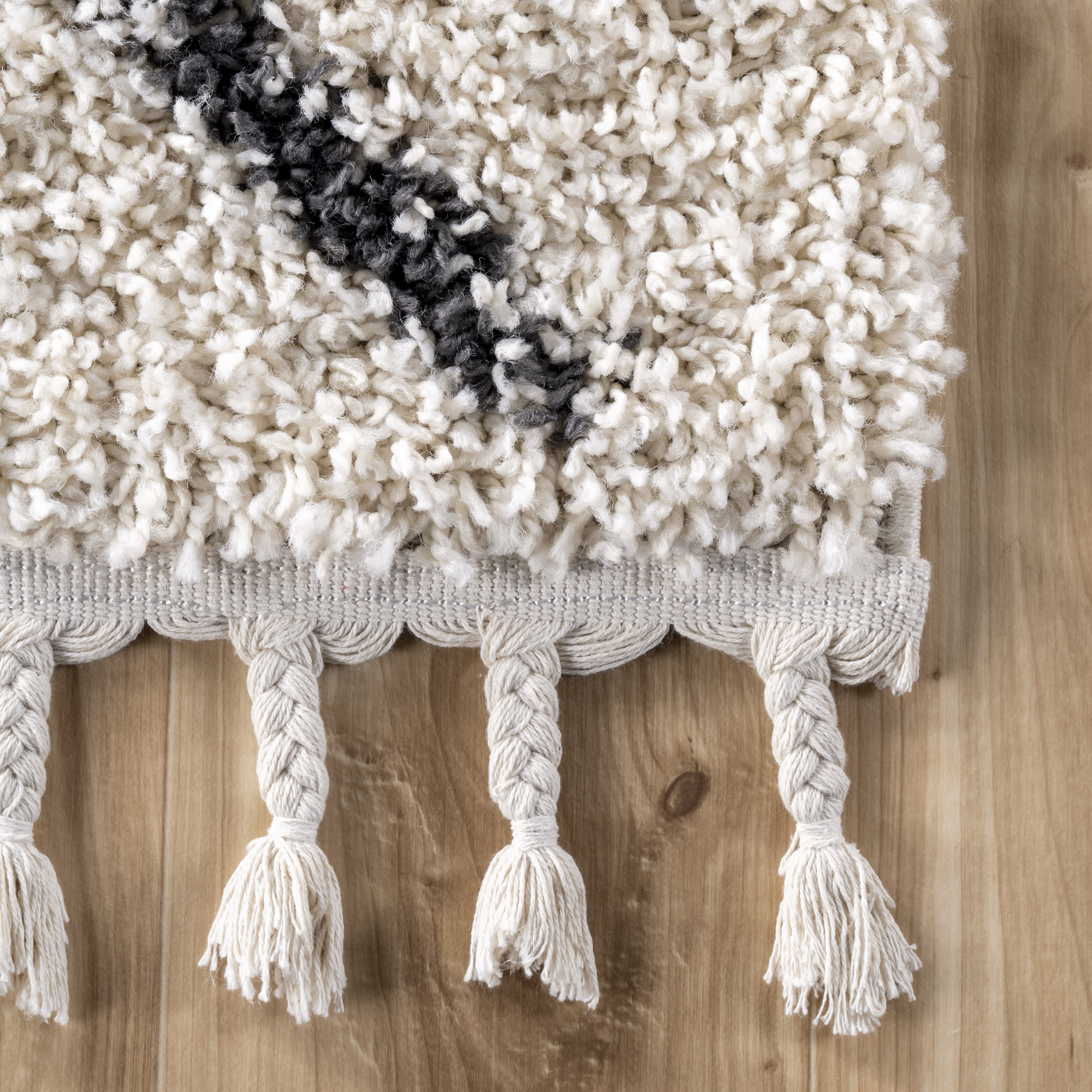 Jessie Moroccan Lattice Tassel Area Rug | Off White - Image 3