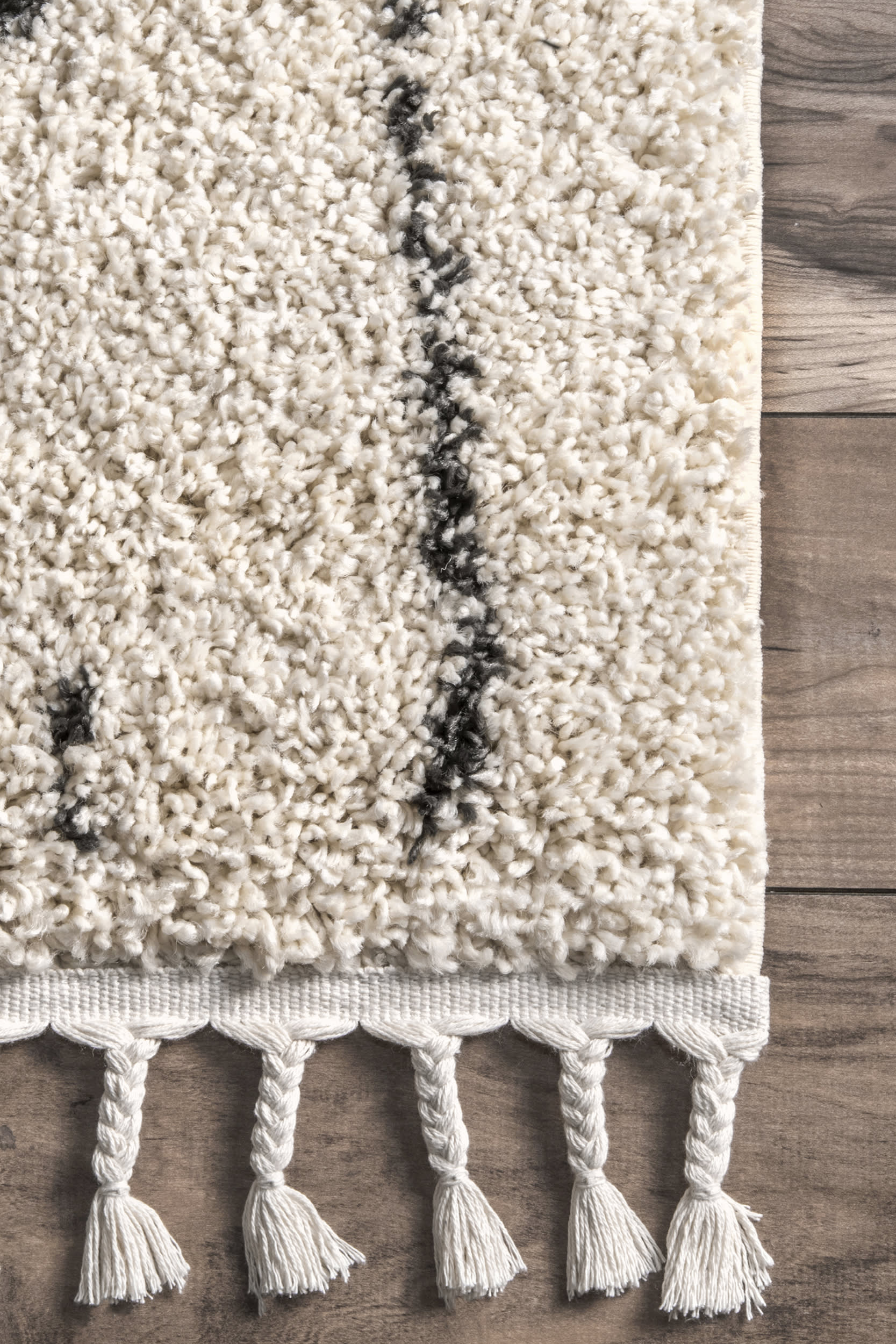 Moroccan Shattered Diamonds Tassel Rug | Off White - Image 3