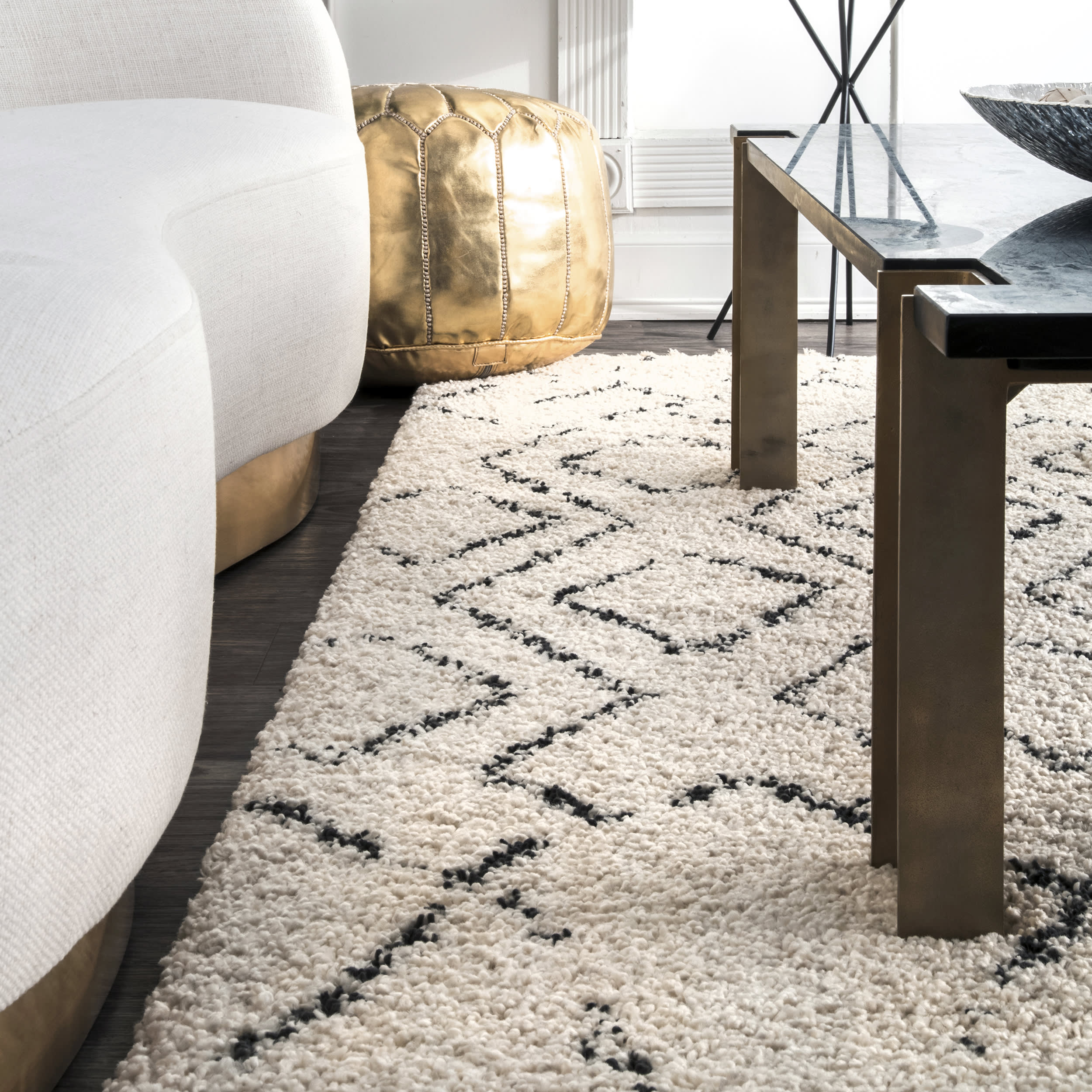 Moroccan Shattered Diamonds Tassel Rug | Off White - Image 4