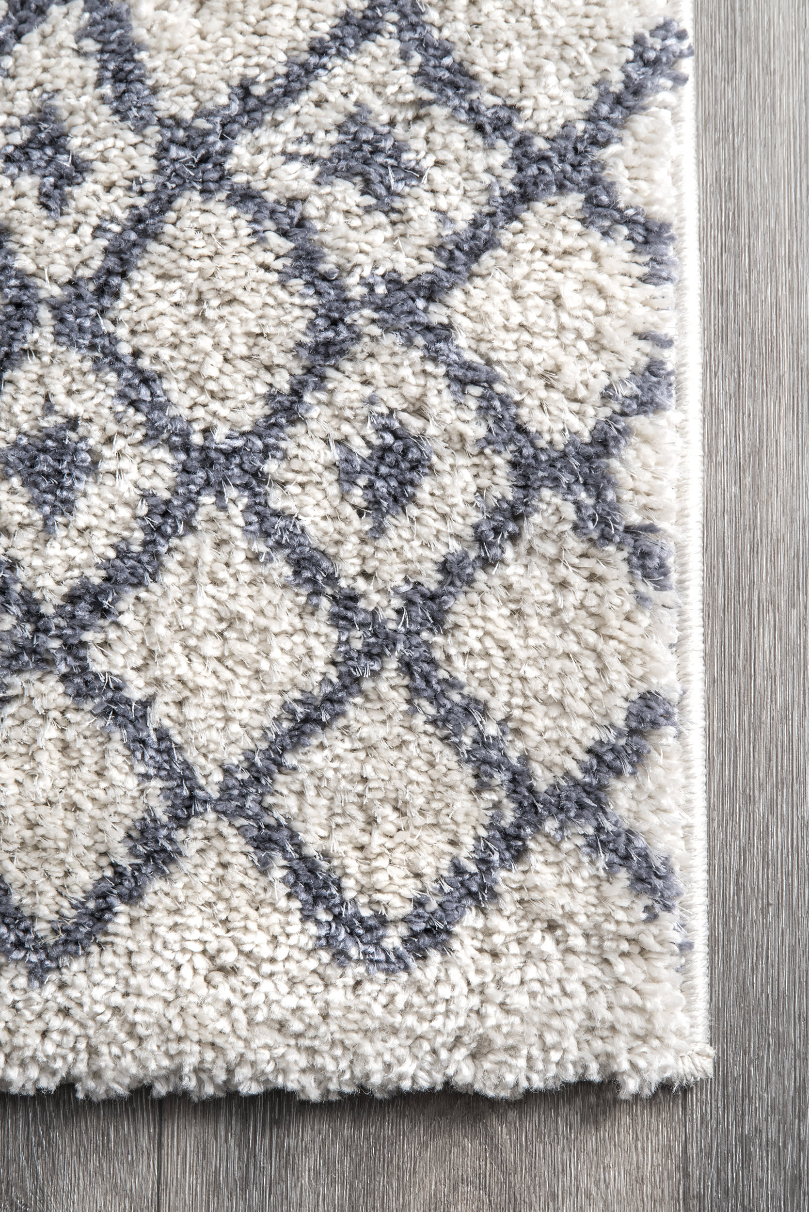 Moroccan Trellis Soft Shag Rug | Beige - Image 3