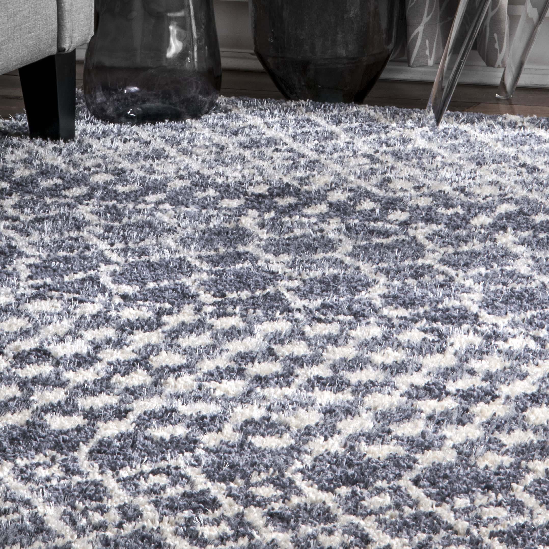 Moroccan Trellis Soft Shag Rug | Grey - Image 4