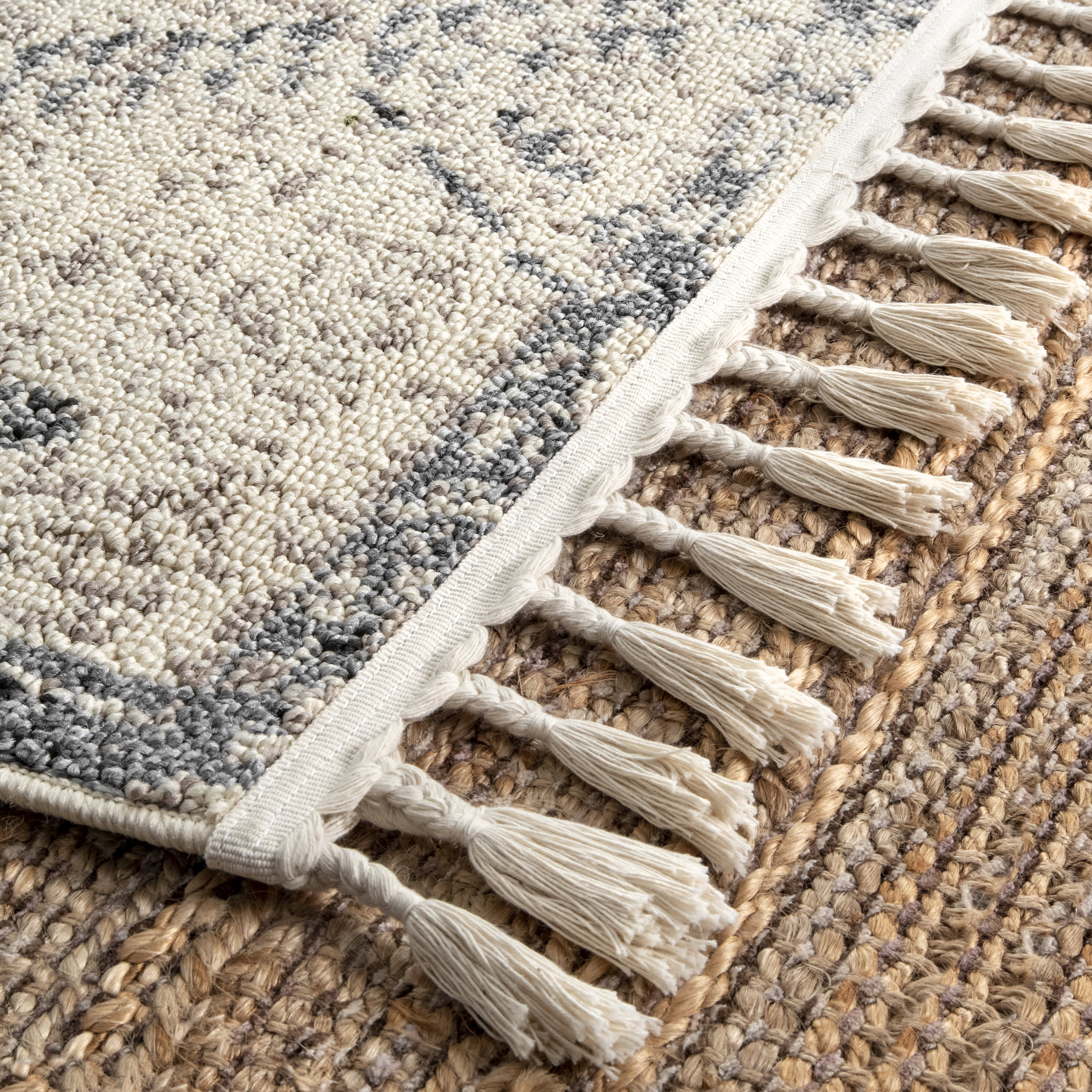 Moroccan Trellis Tassel Rug | Ivory - Image 5