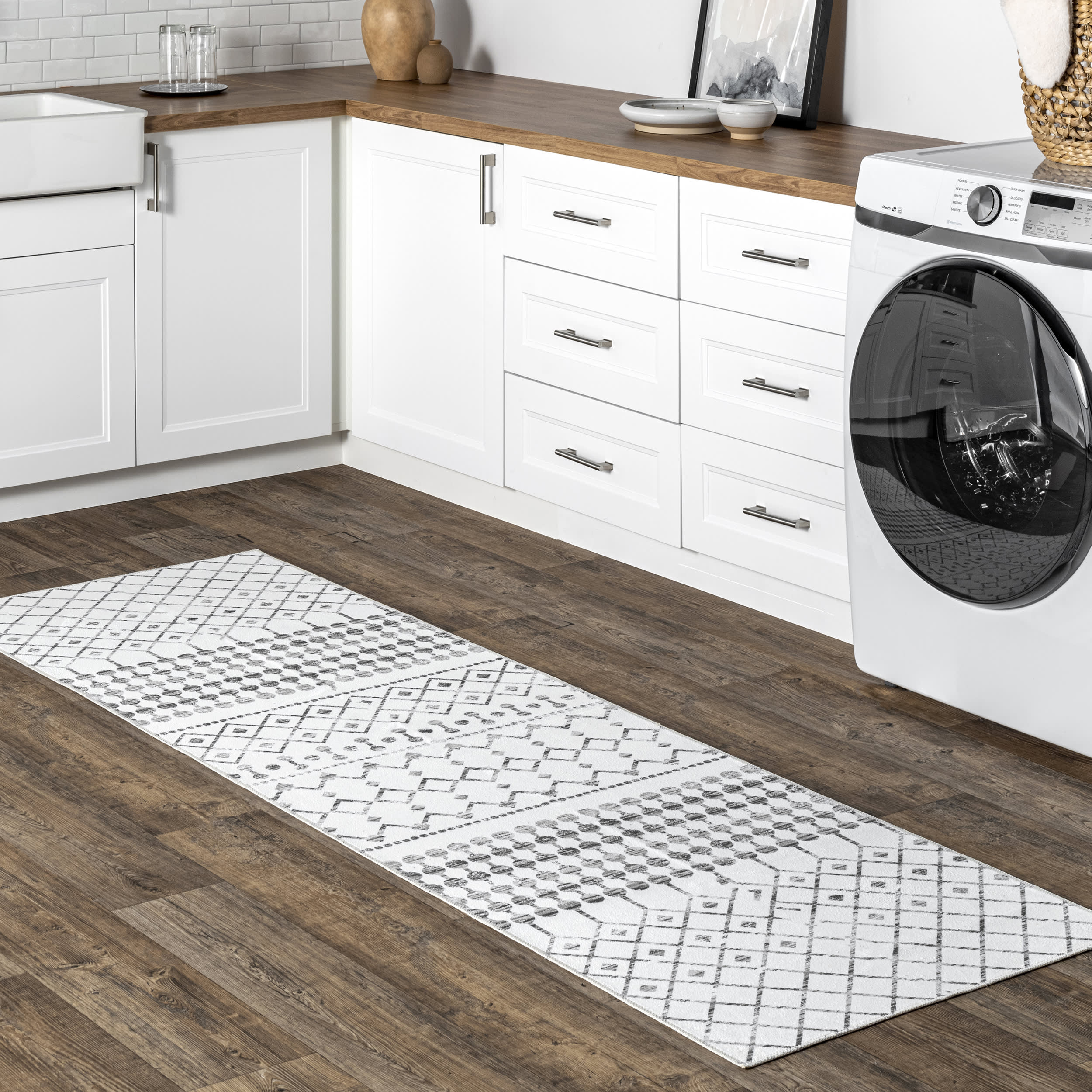Moroccan Trellis Washable Rug | Grey - Image 2