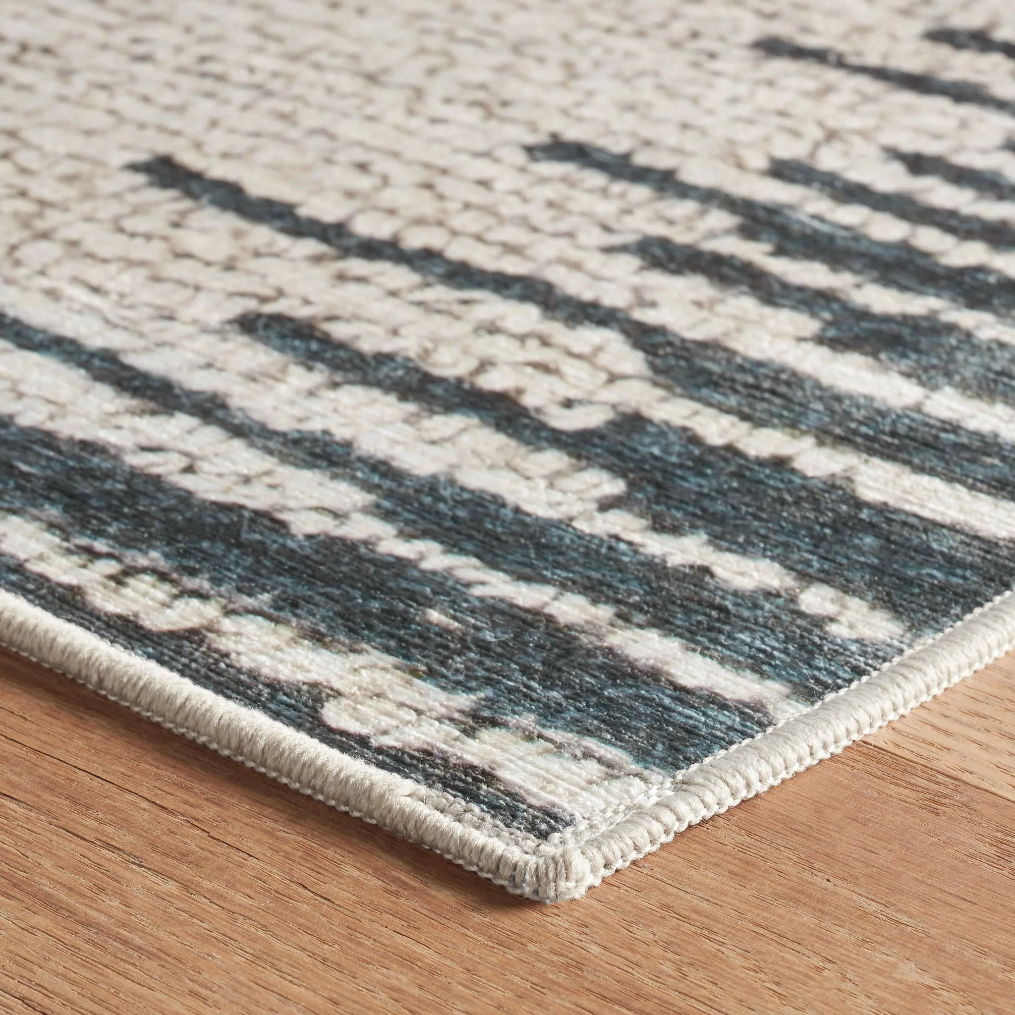 Moss Machine Washable Rug | Metal - Image 5