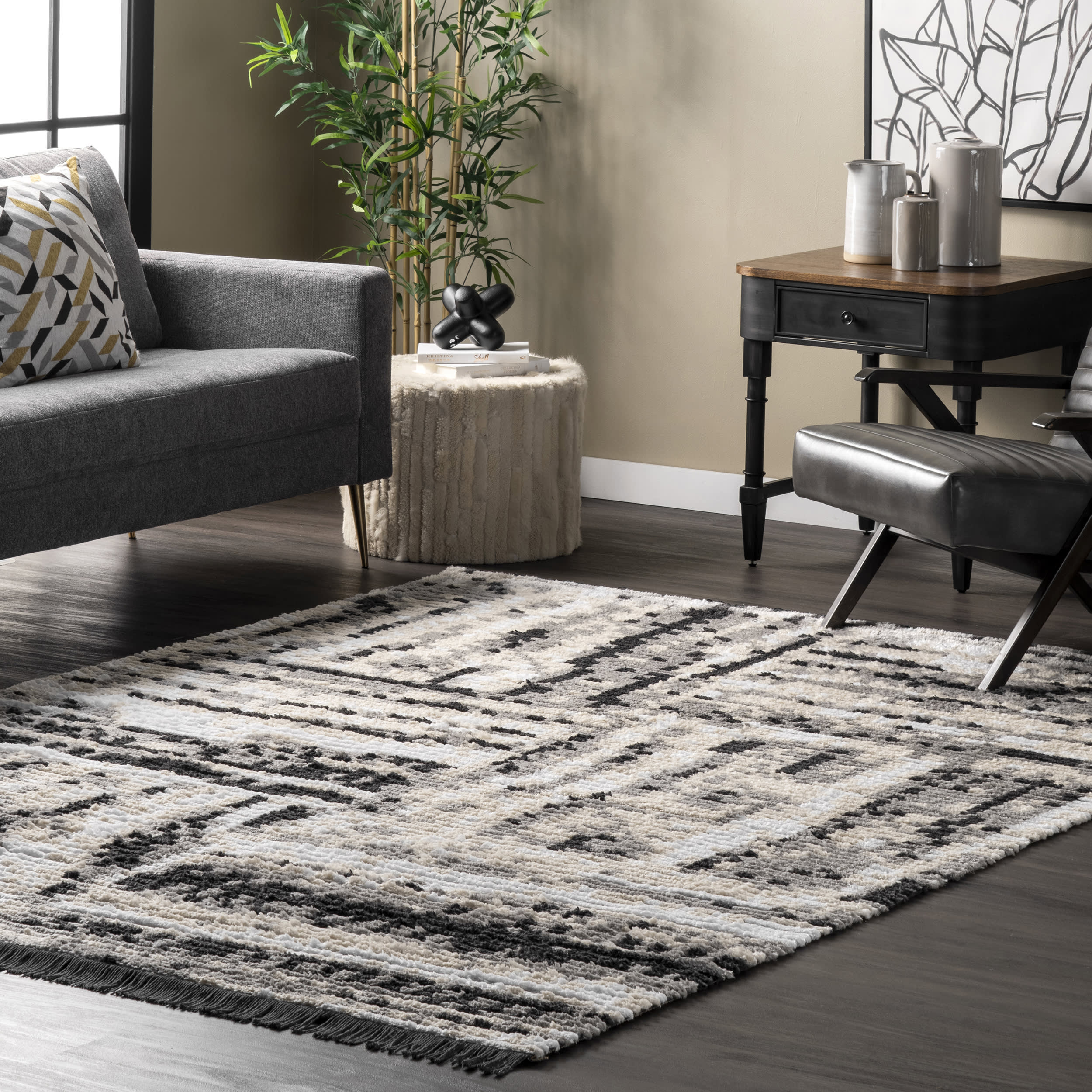Mottled Tiles Tasseled Rug | Beige - Image 2