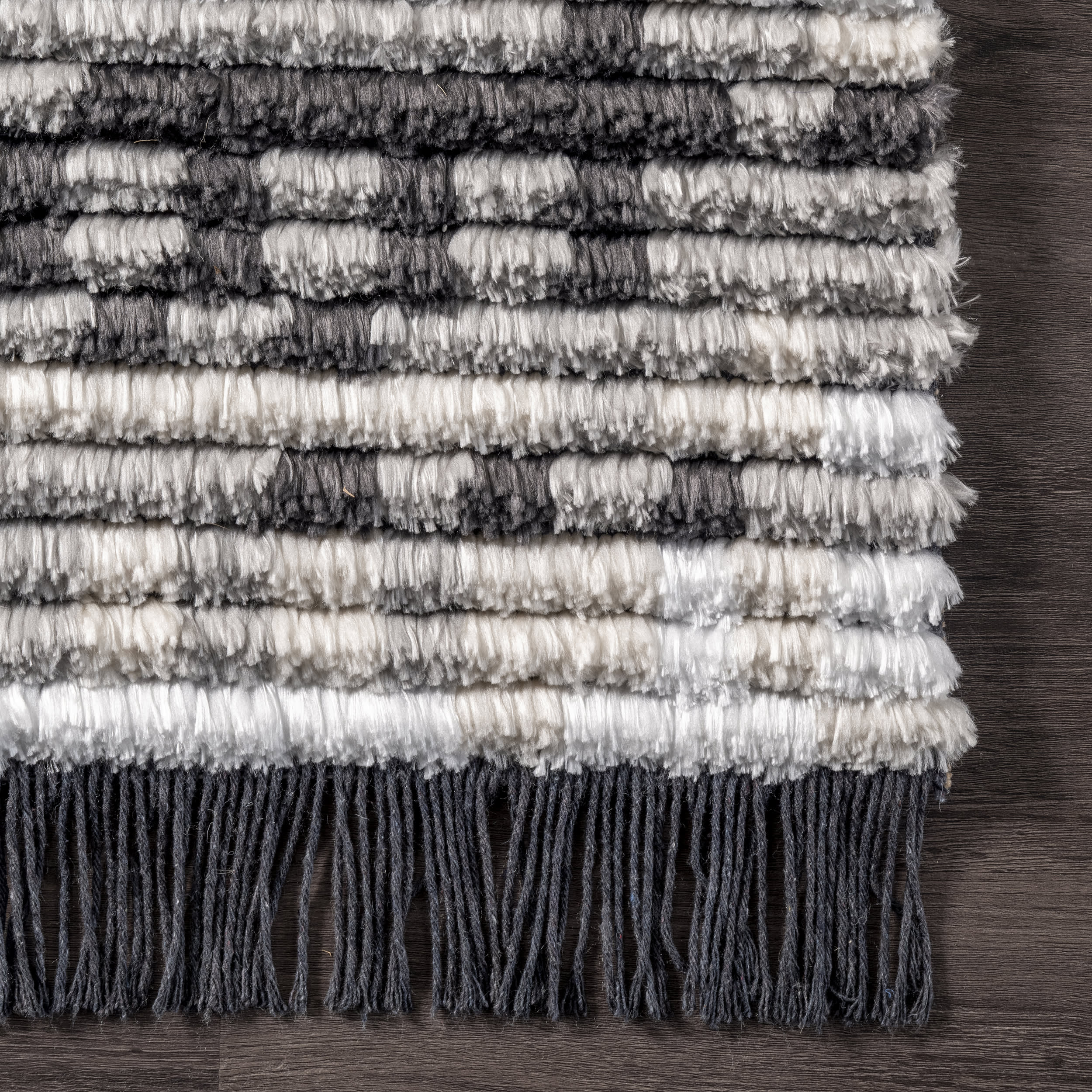 Mottled Tiles Tasseled Rug | Beige - Image 3