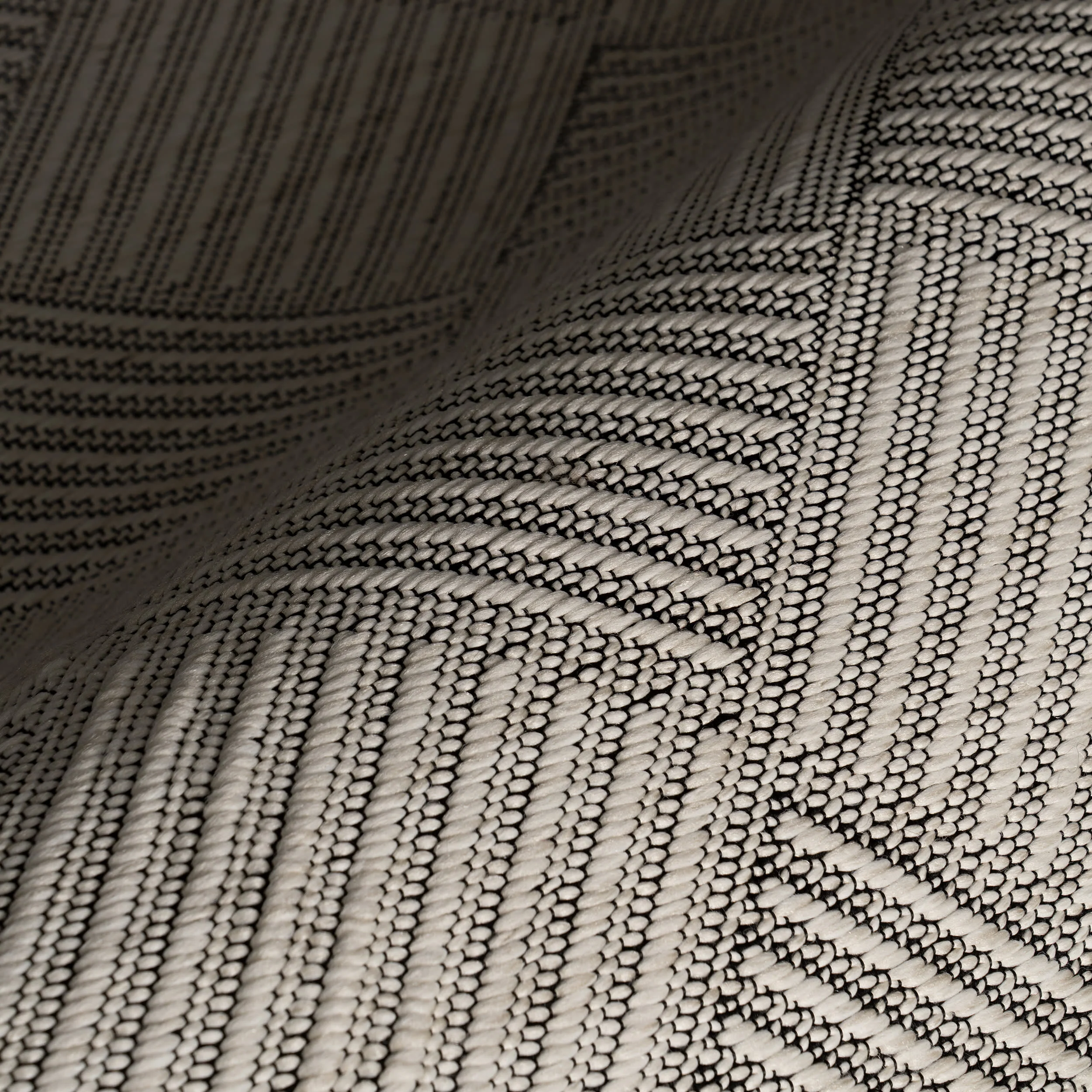 Nahla Modern Diamond Indoor/Outdoor Rug | Grey - Image 3