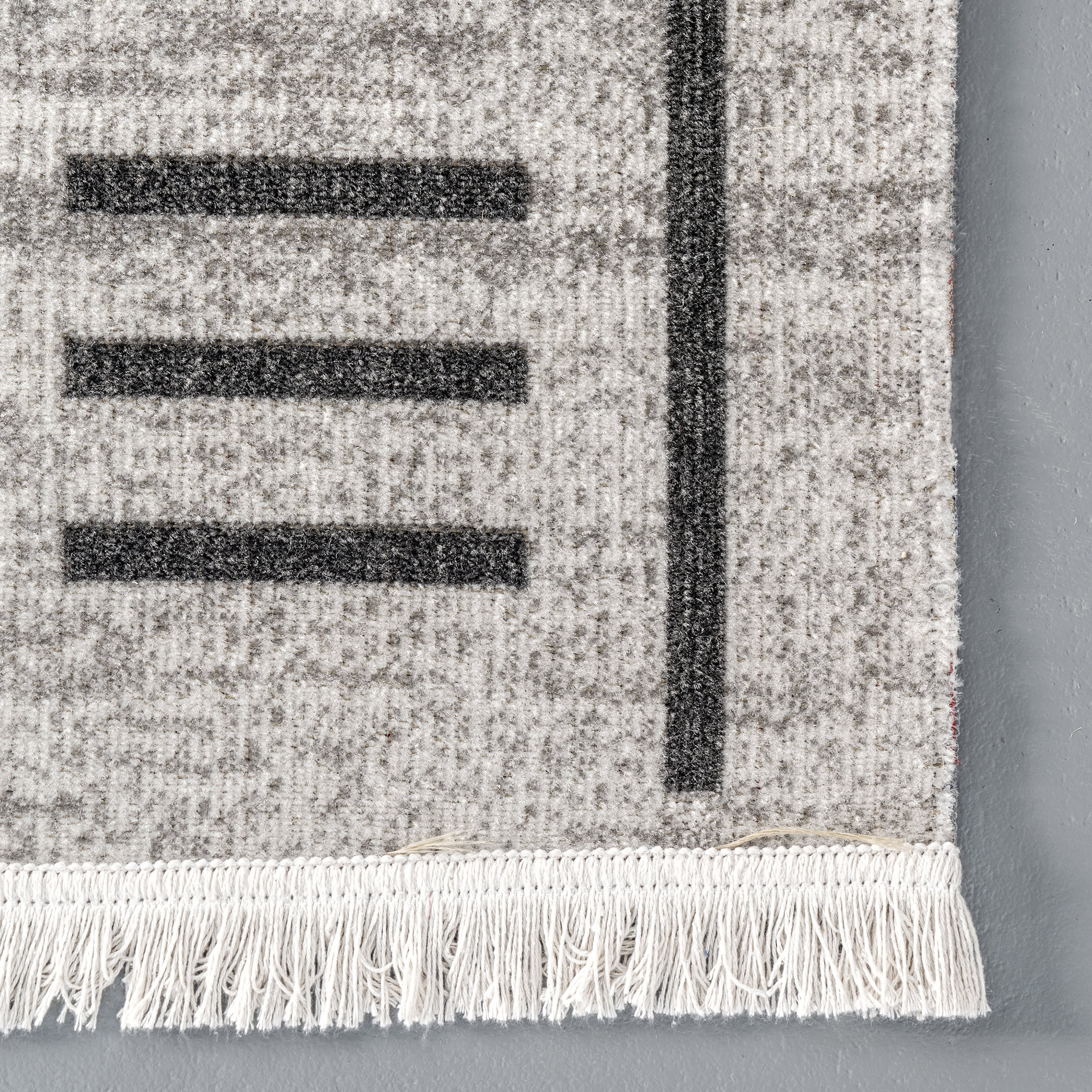 Native Indoor/Outdoor With Tassels Rug | Light Grey - Image 3