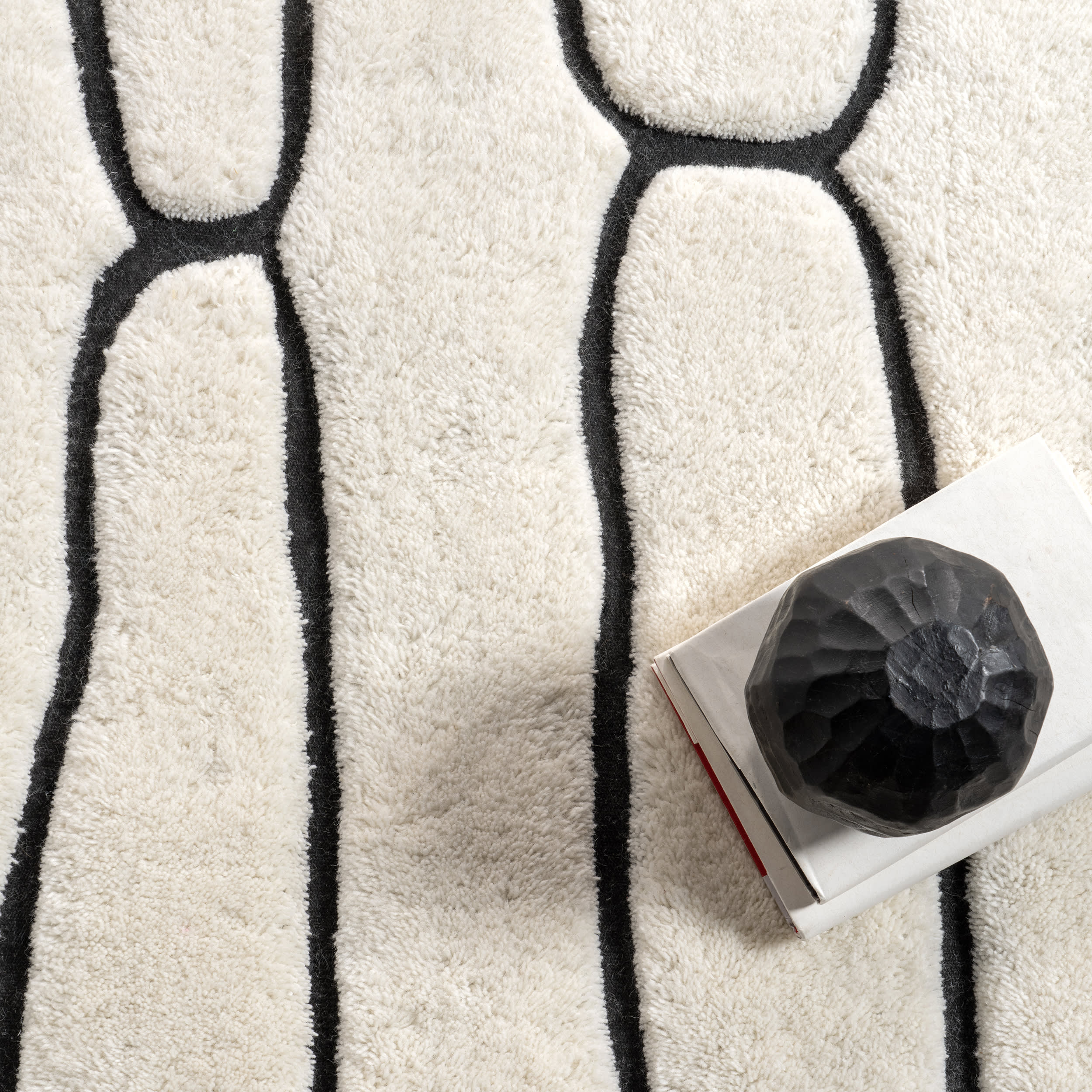 Nazco Abstract New Zealand Wool Rug | Charcoal - Image 7