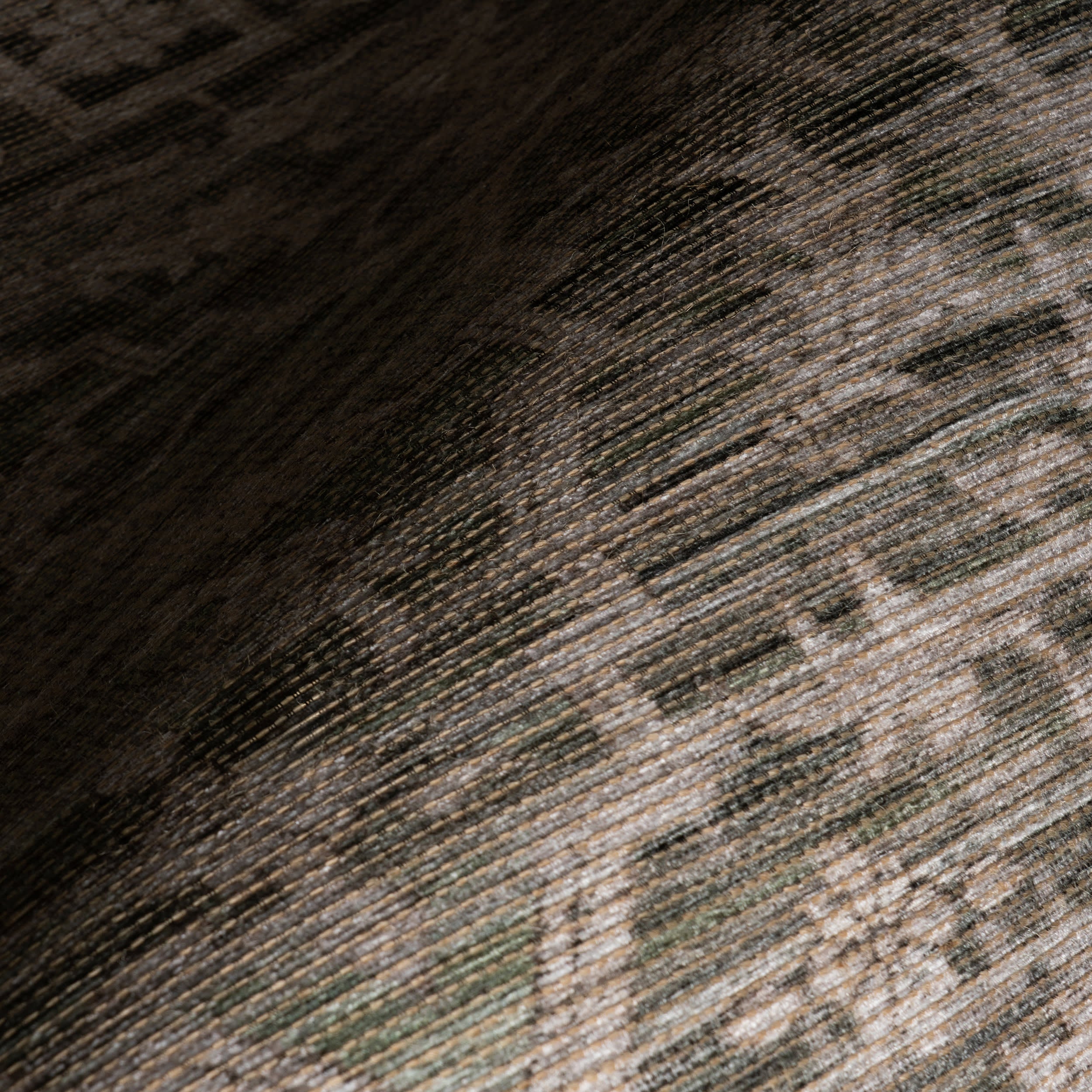Nefre Traditional Diamond Rug | Green - Image 3