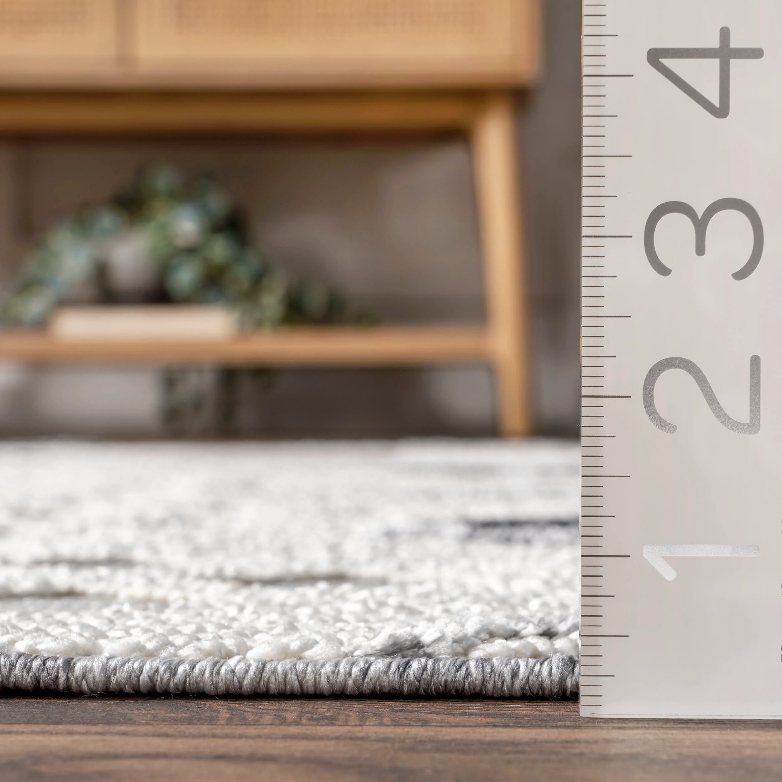 Neha Iridescent Checkered Rug | Grey - Image 5