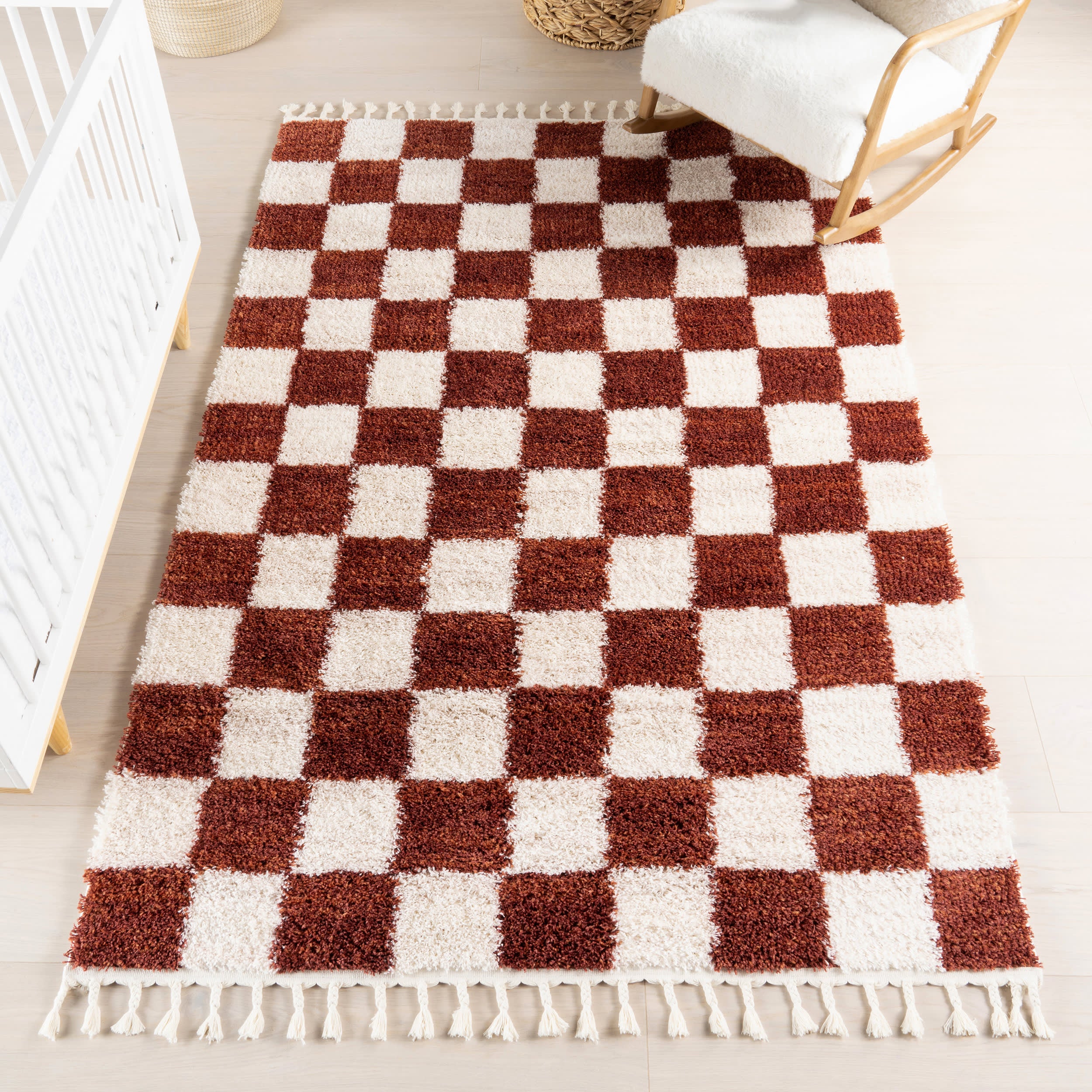 Nell Retro Checkerboard Tasseled Rug | Red - Image 2