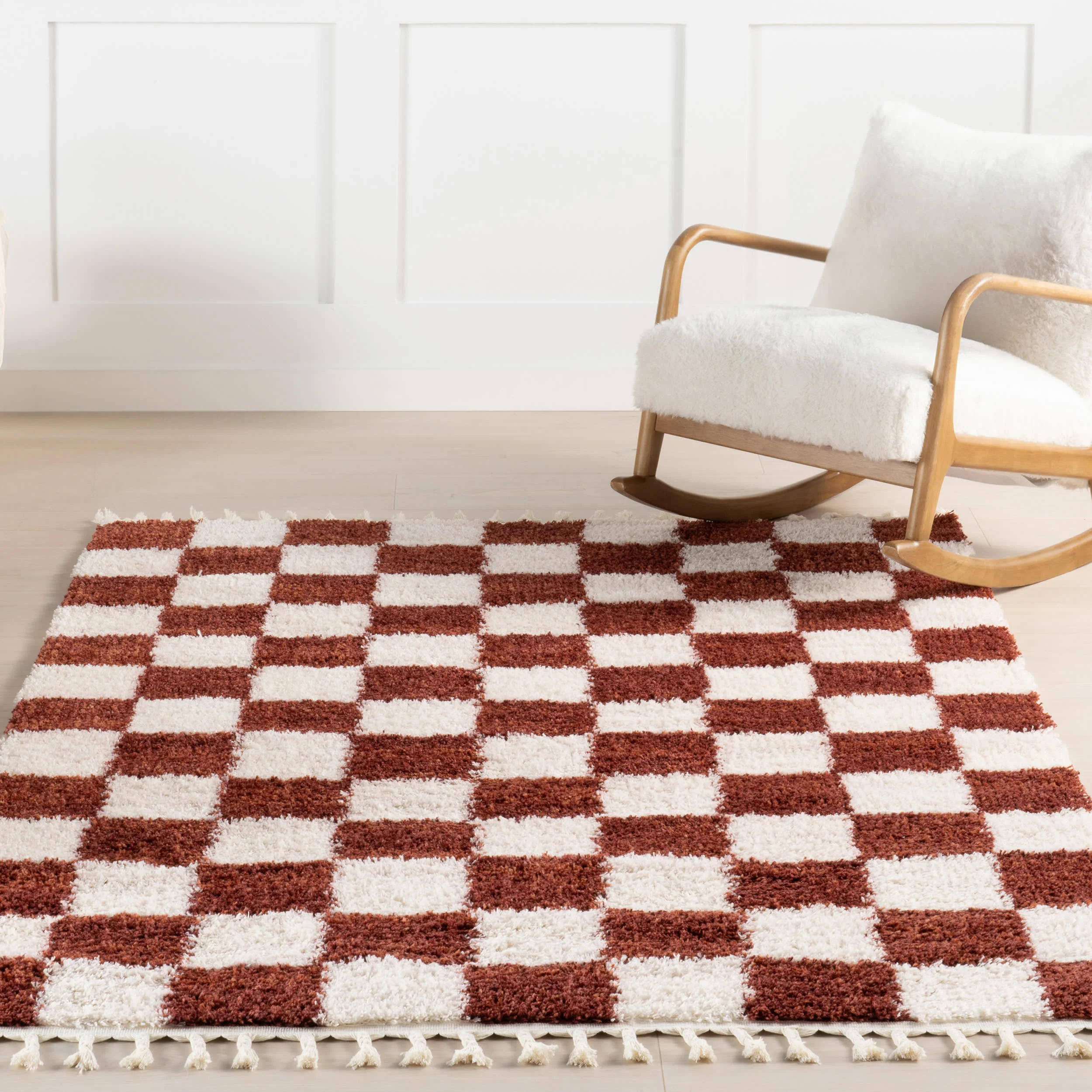 Nell Retro Checkerboard Tasseled Rug | Red - Image 5