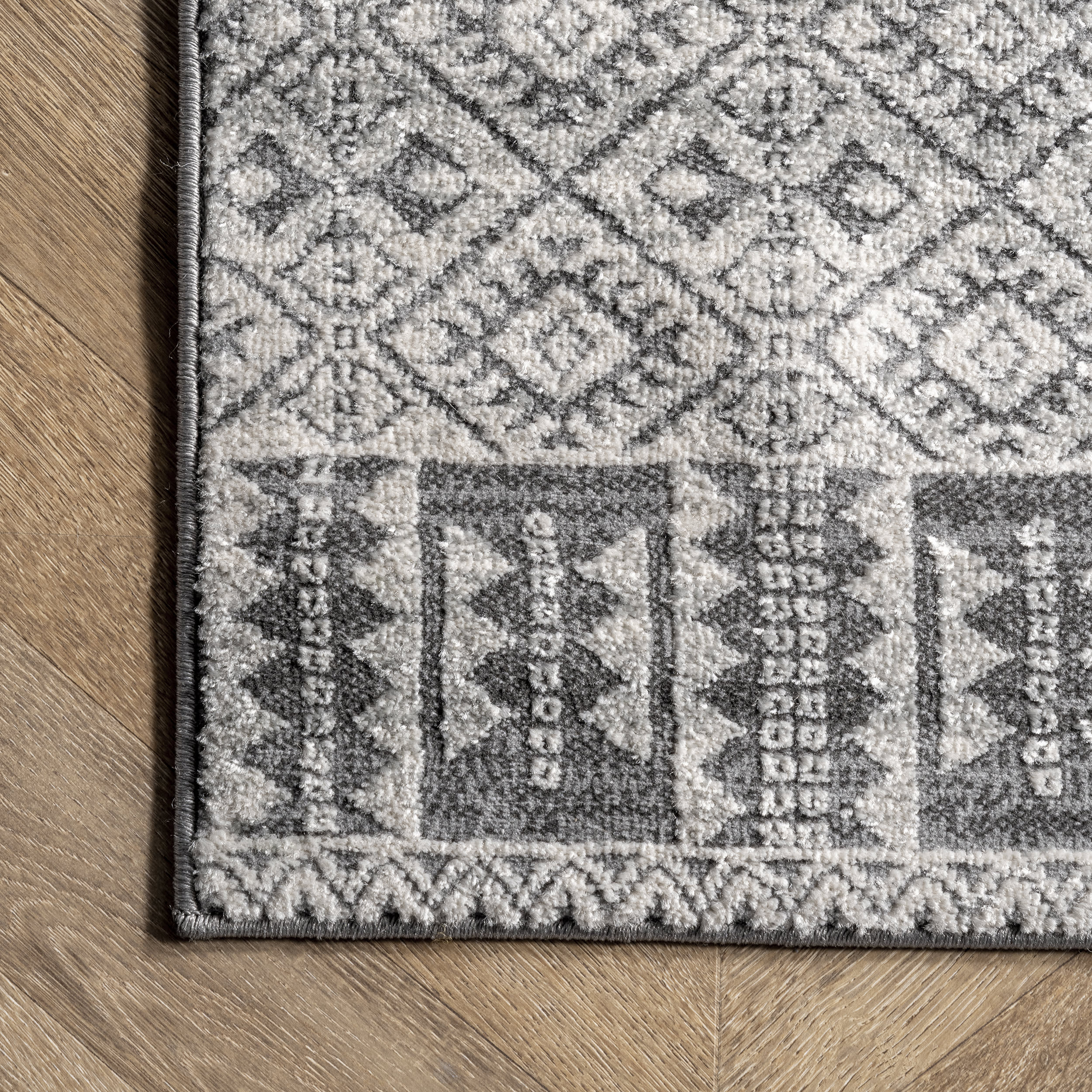 Neoclassic Trellis Rug | Ivory - Image 3