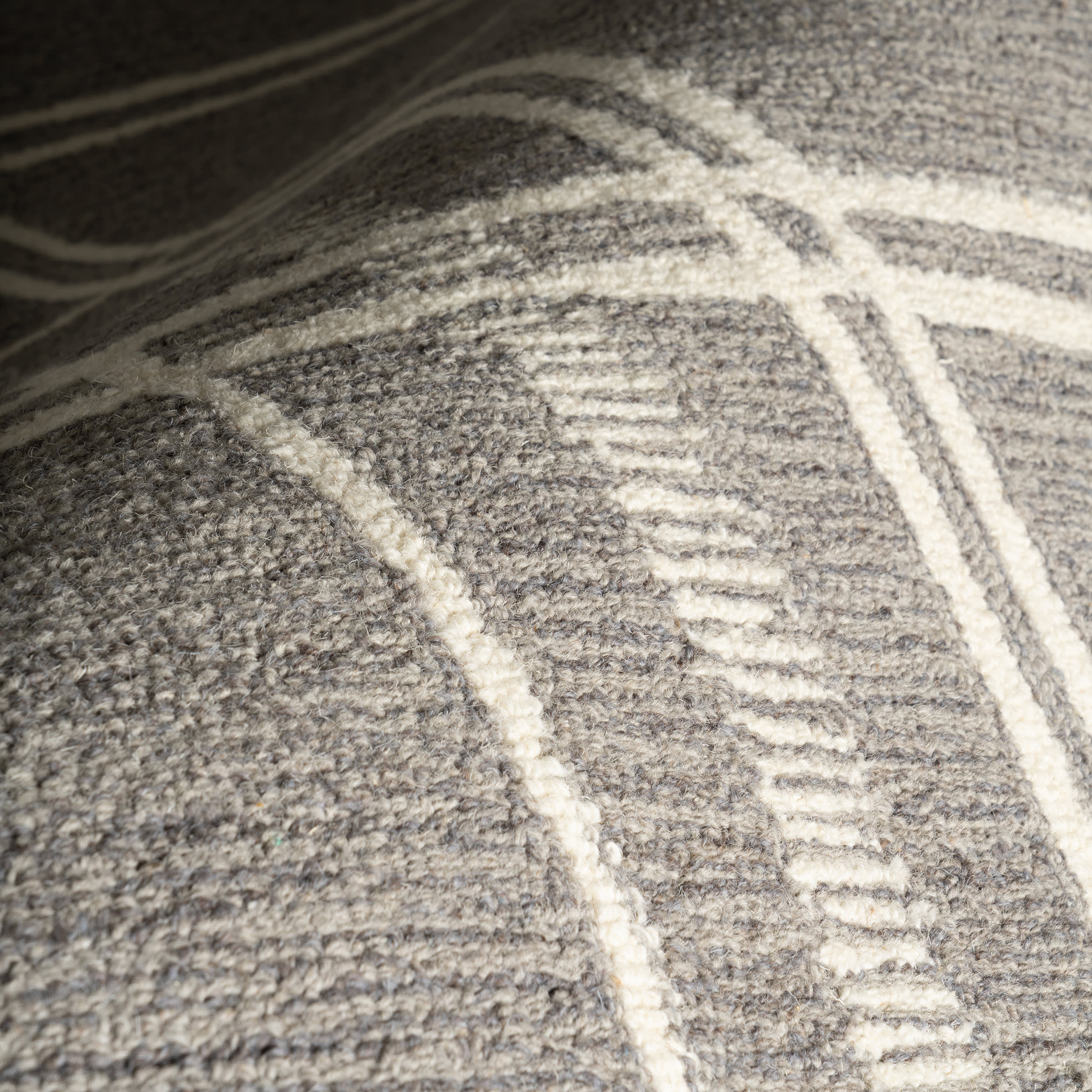 Nesta Plaid Wool Rug | Dark Grey - Image 3