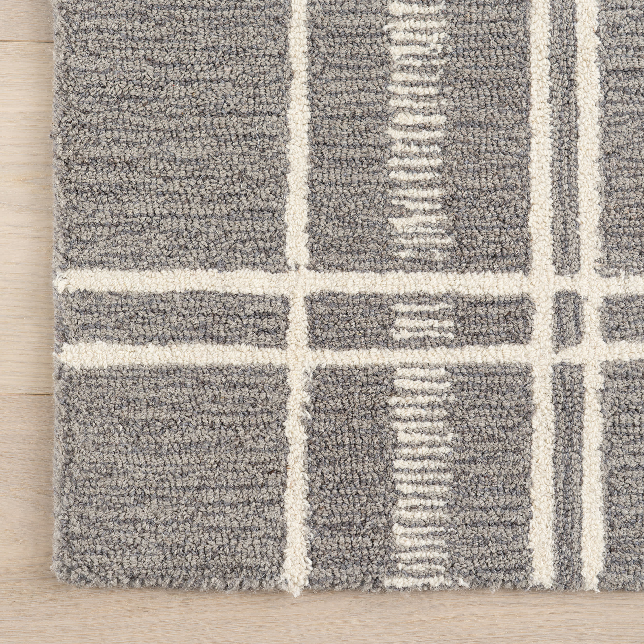 Nesta Plaid Wool Rug | Dark Grey - Image 4
