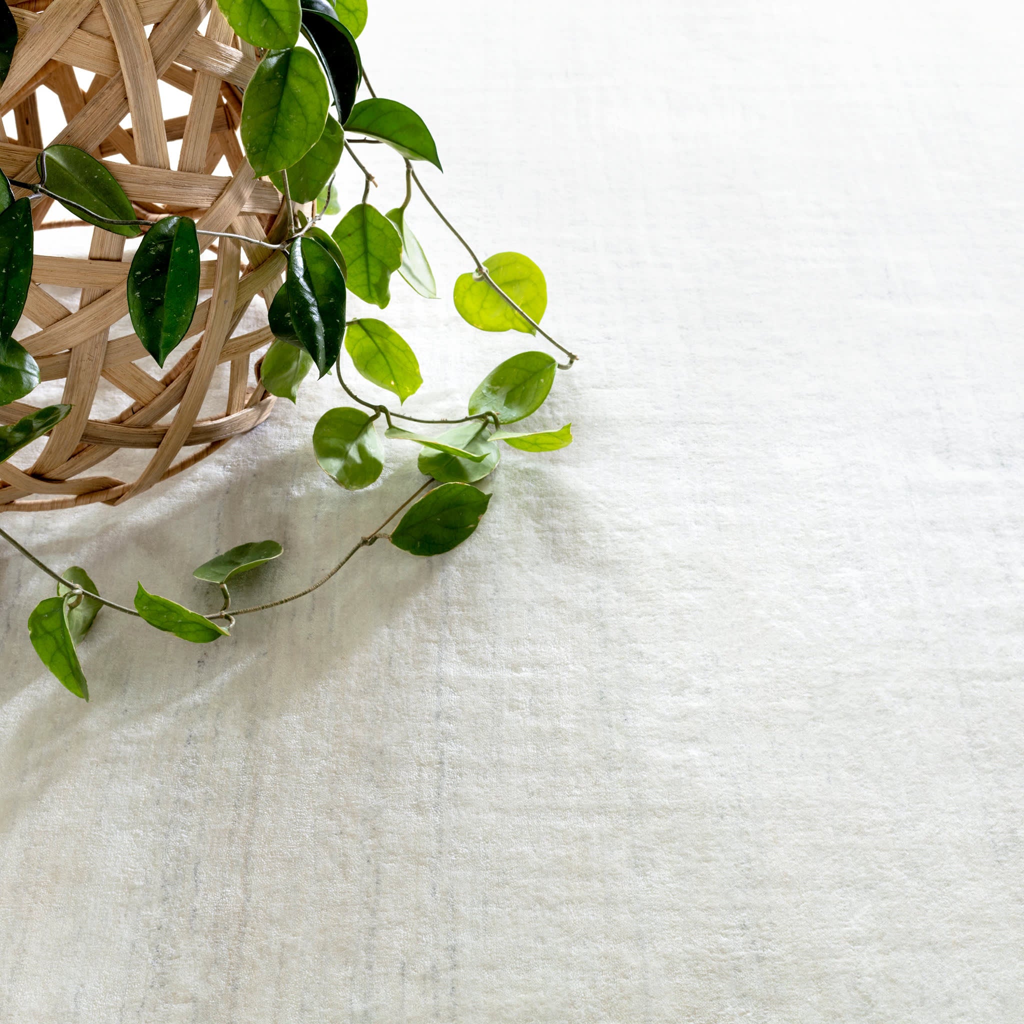 Nordic Hand Loom Knotted Performance Rug | White - Image 2