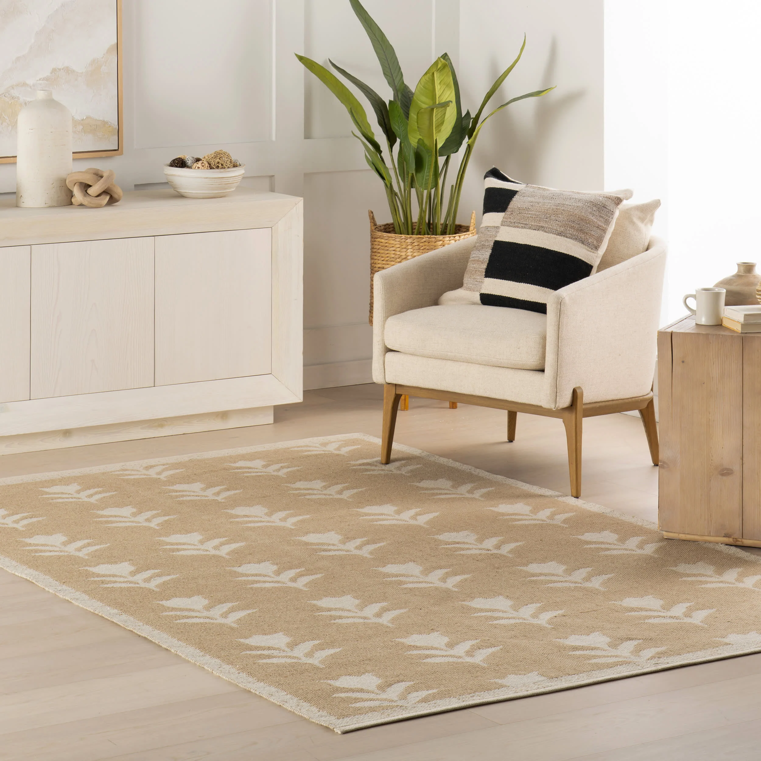 Olinay Floral Farmhouse Rug | Natural - Image 2