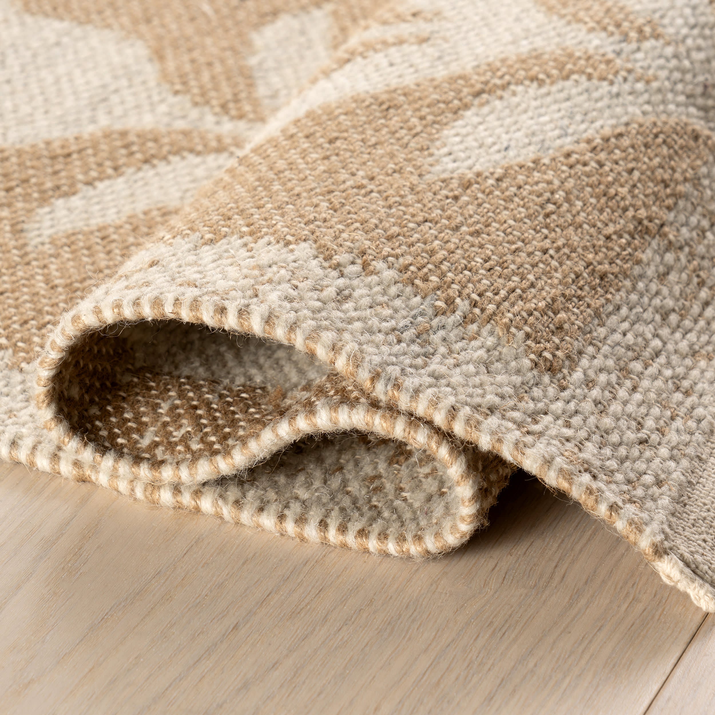 Olinay Floral Farmhouse Rug | Natural - Image 9