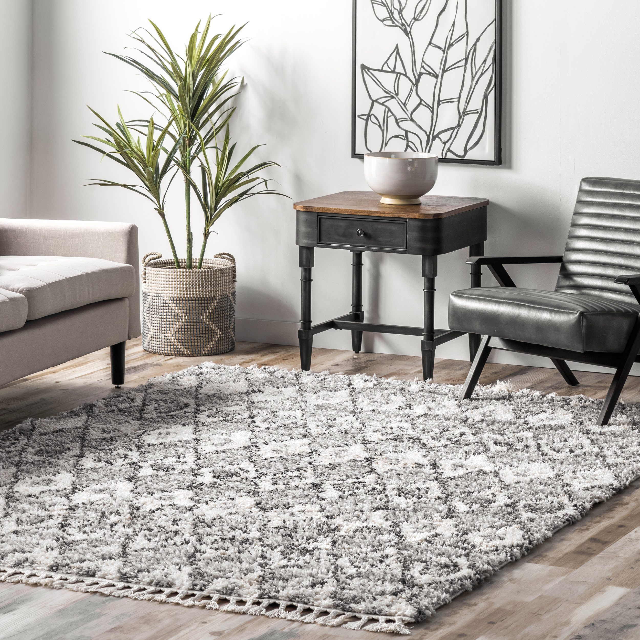 Ombre Trellis Shag With Tassels Rug | Grey - Image 2