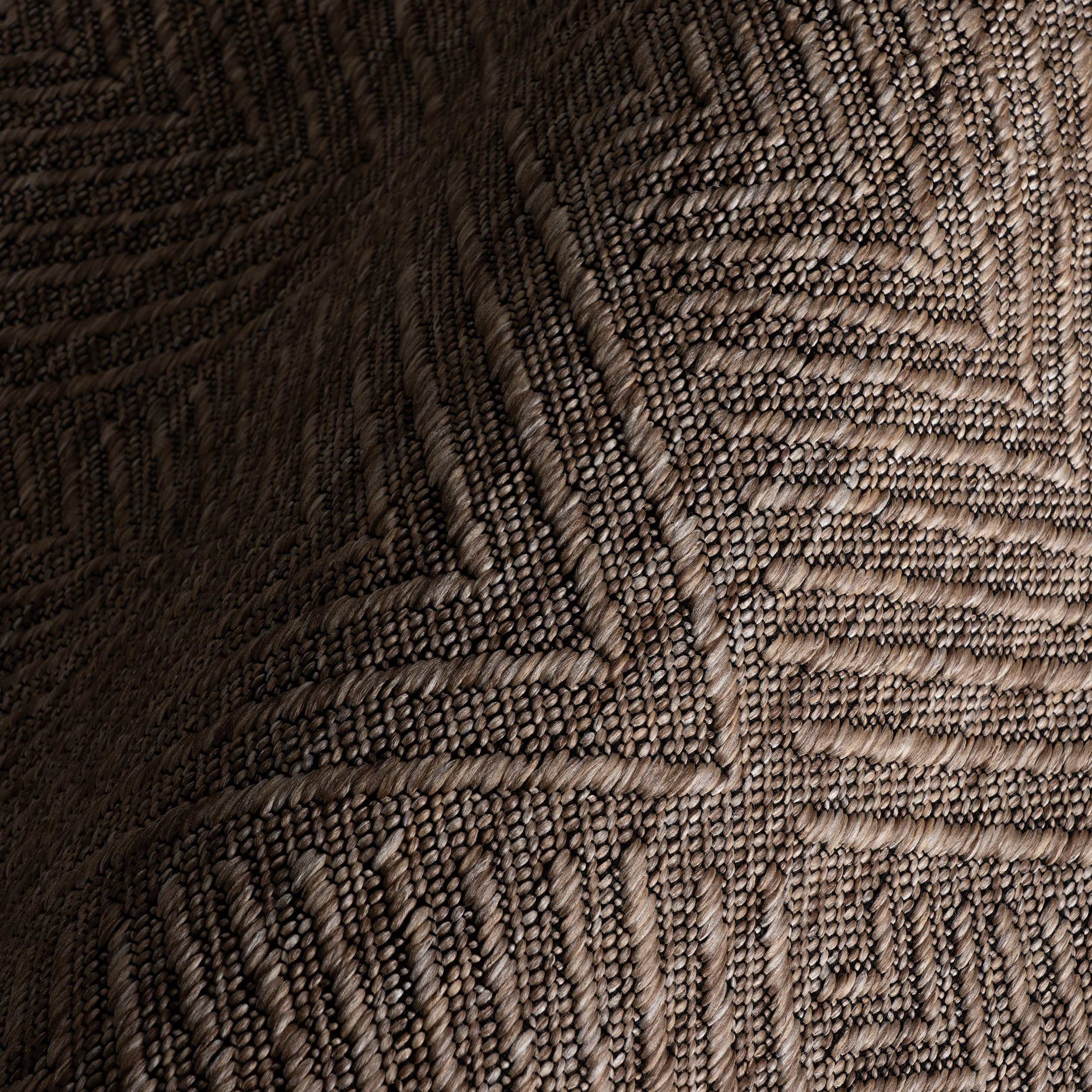Onaia Contemporary Trellis Indoor/Outdoor Rug | Brown - Image 3
