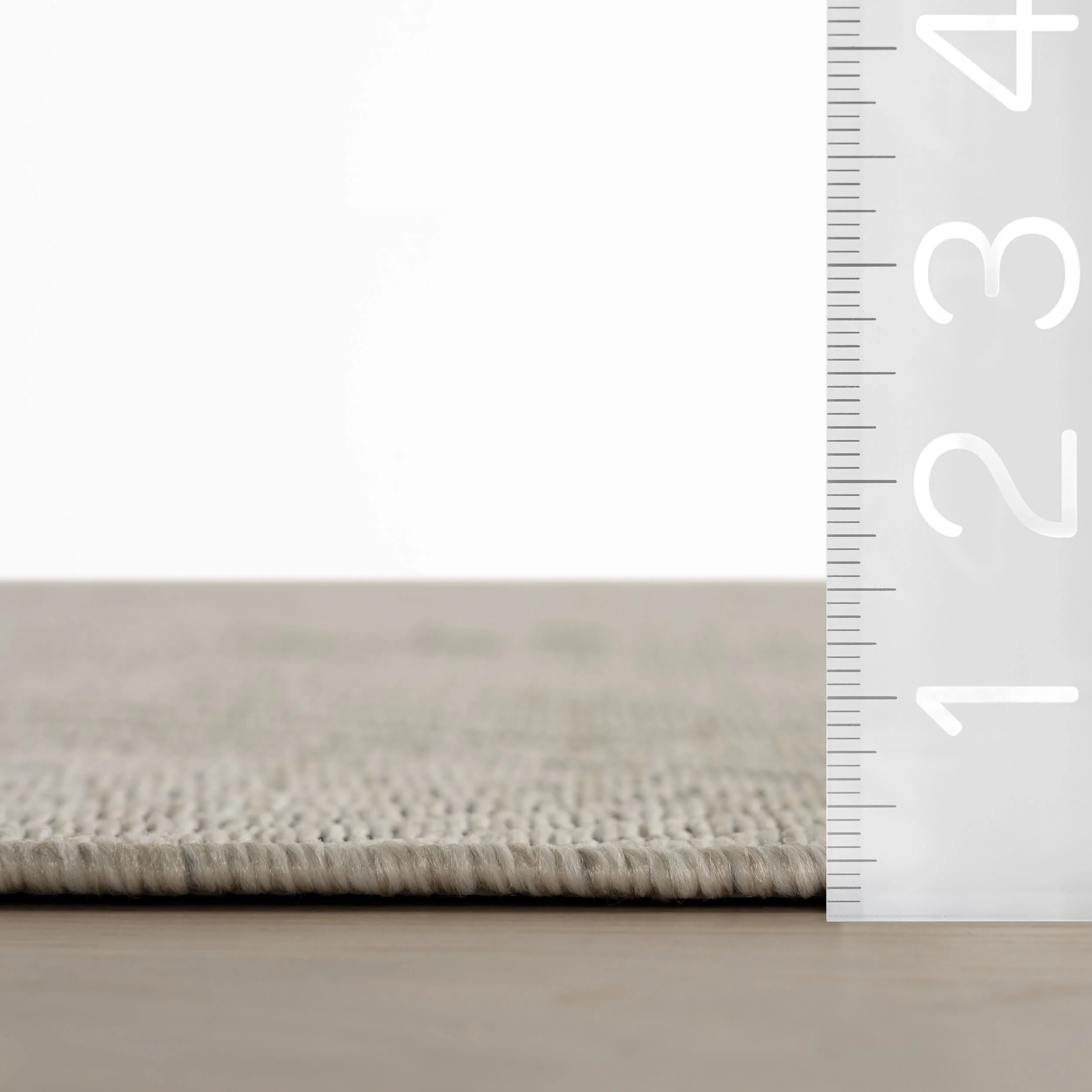 Onaia Contemporary Trellis Indoor/Outdoor Rug | Grey - Image 6