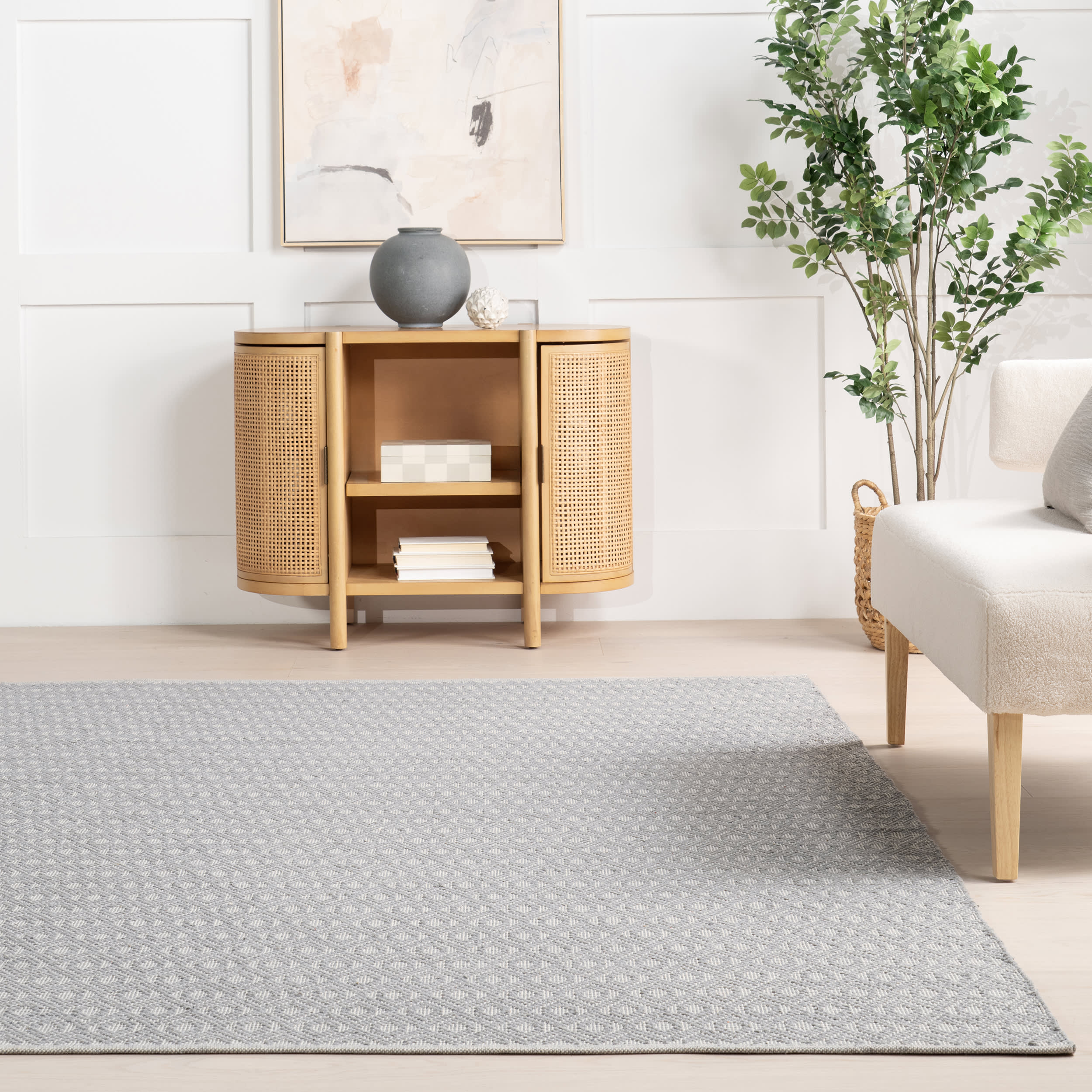 Optic Diamond Handwoven Cotton Rug | Grey - Image 4