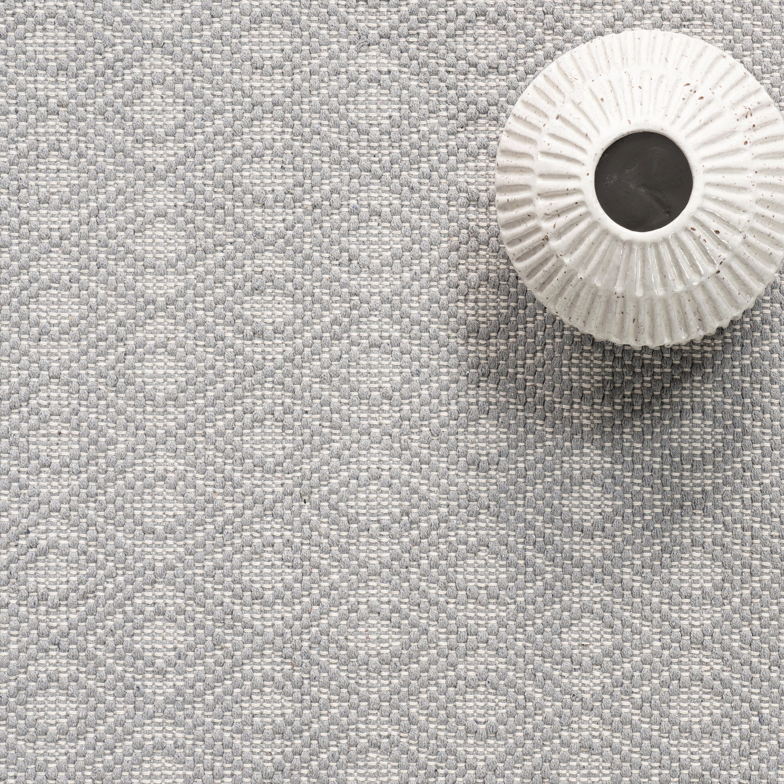 Optic Diamond Handwoven Cotton Rug | Grey - Image 7