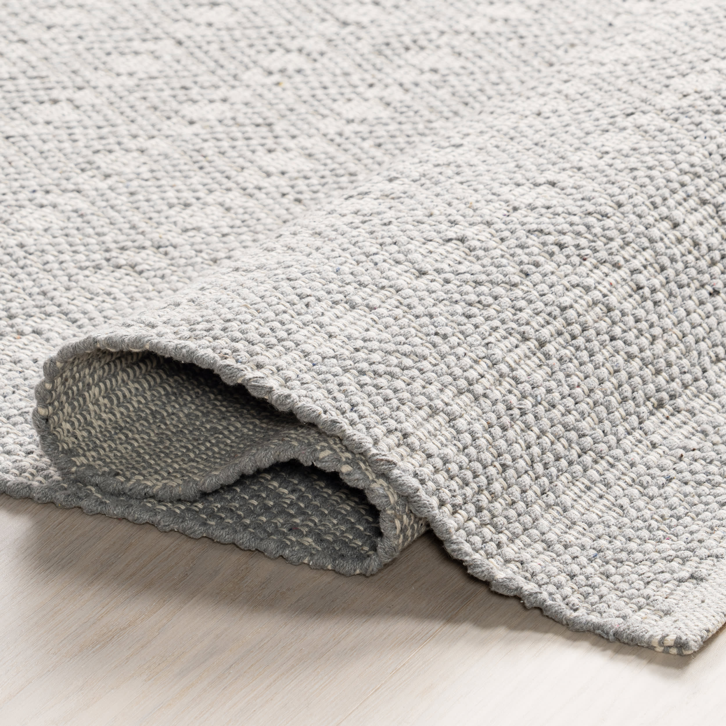 Optic Diamond Handwoven Cotton Rug | Grey - Image 8
